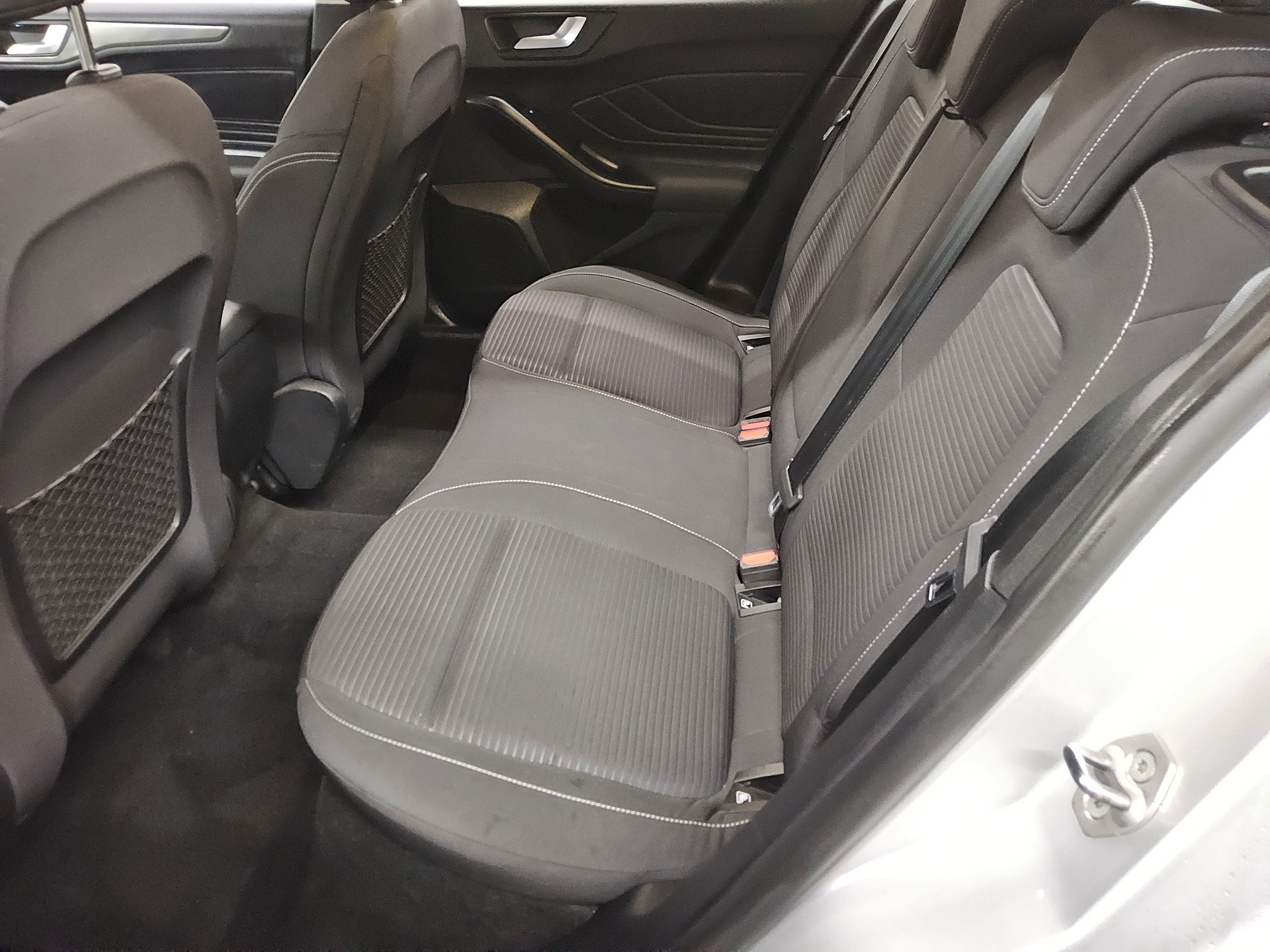 Ford Focus Turnier 1.0 EB Titanium Navi LED Shz RfK 13