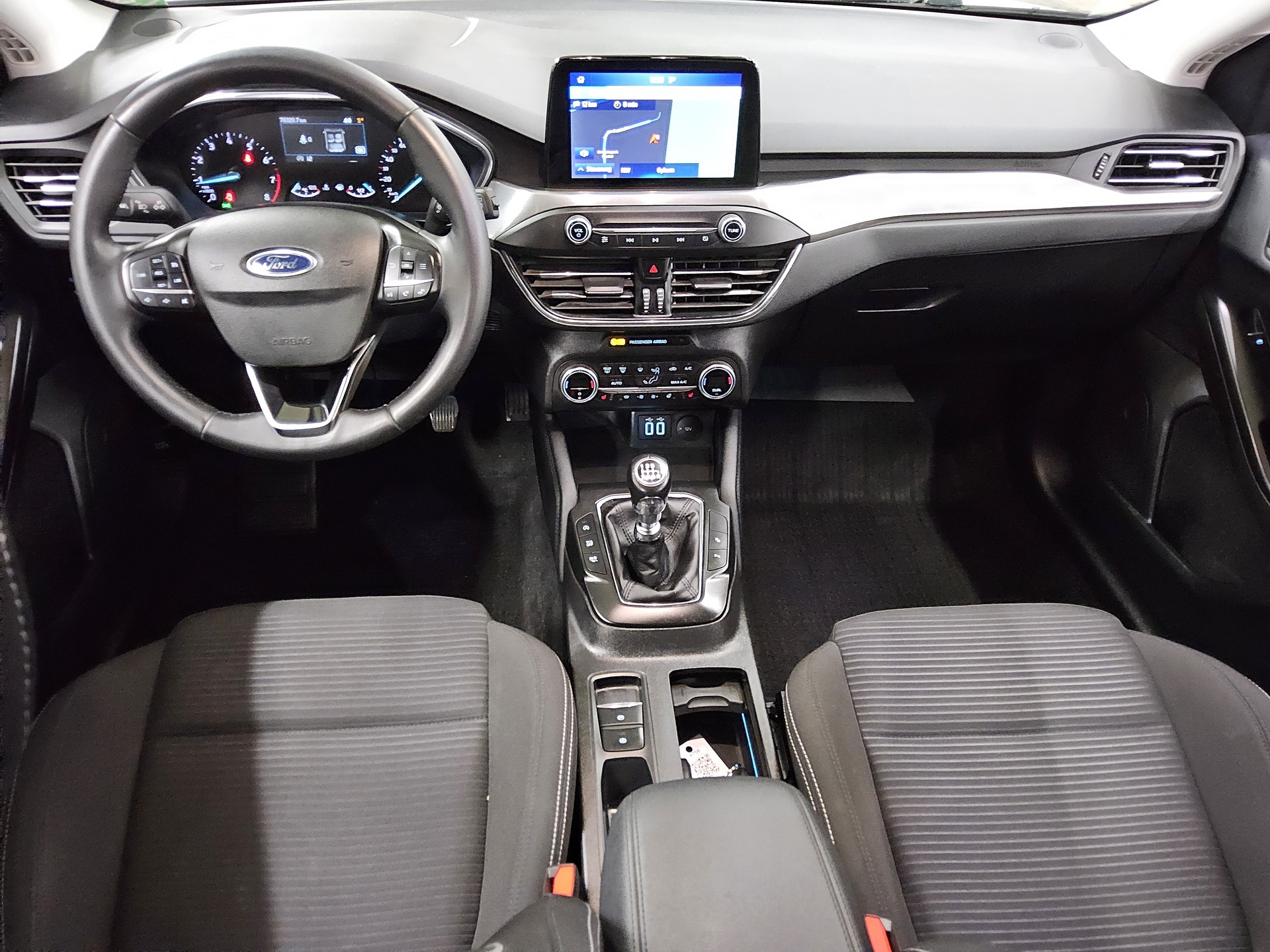 Ford Focus Turnier 1.0 EB Titanium Navi LED Shz RfK 5