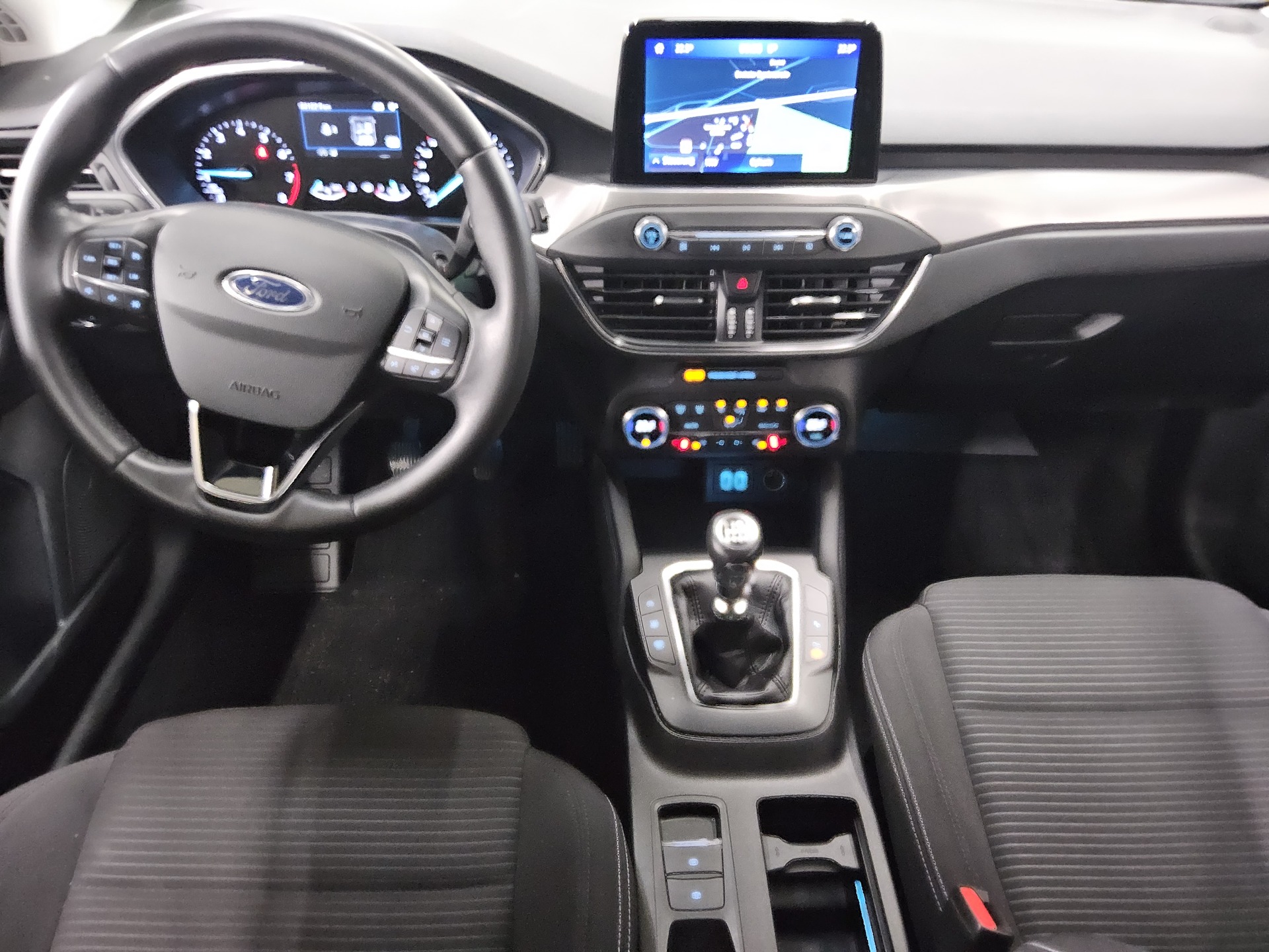 Ford Focus Turnier 1.0 EB Titanium LED Shz Navi RfK 5