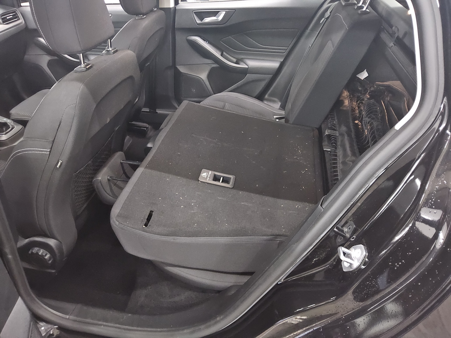 Ford Focus Turnier 1.0 EB Titanium LED Shz Navi RfK 13