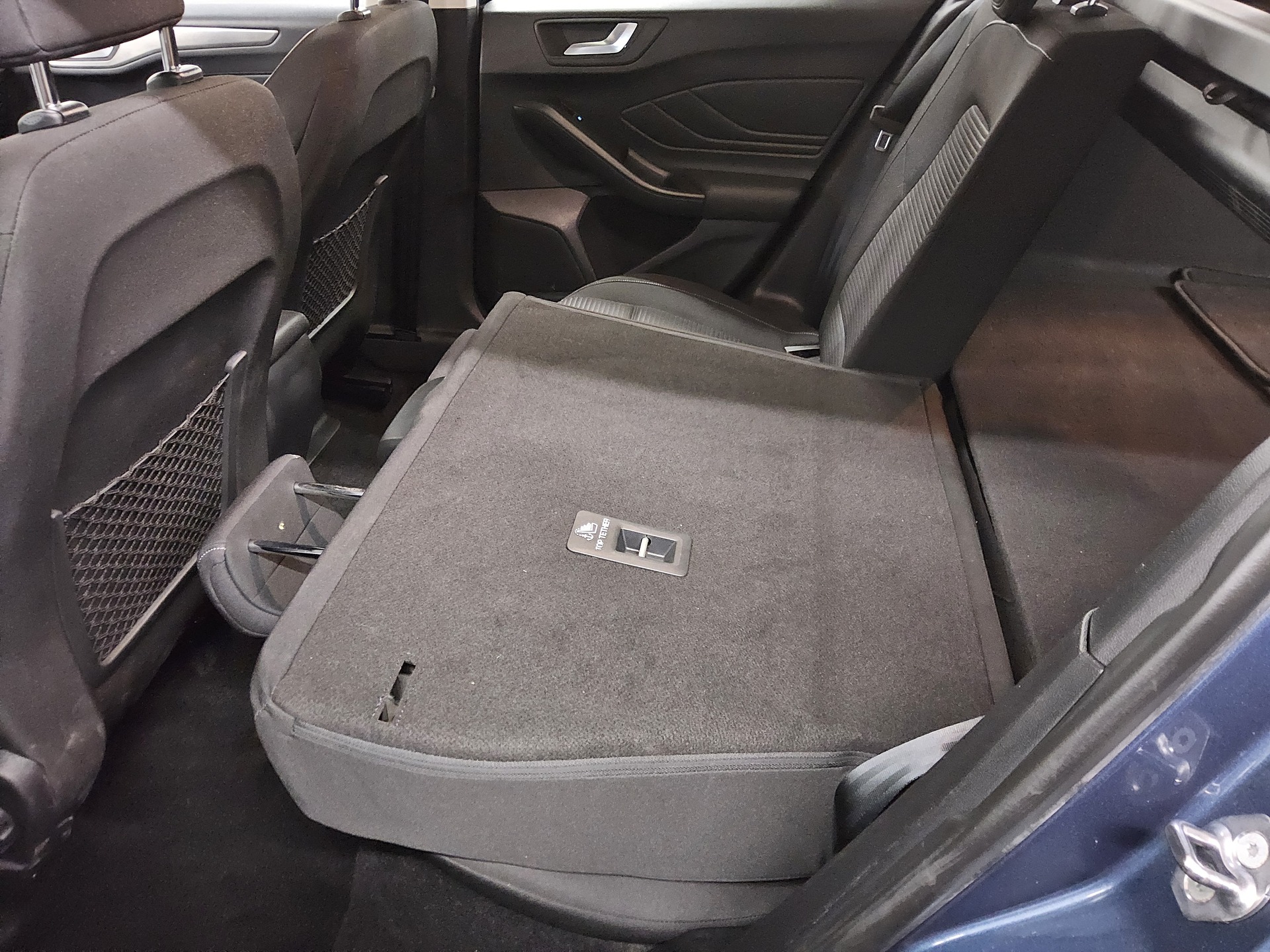 Ford Focus Turnier 1.0 EB Titanium Navi LED BLIS RFK 12