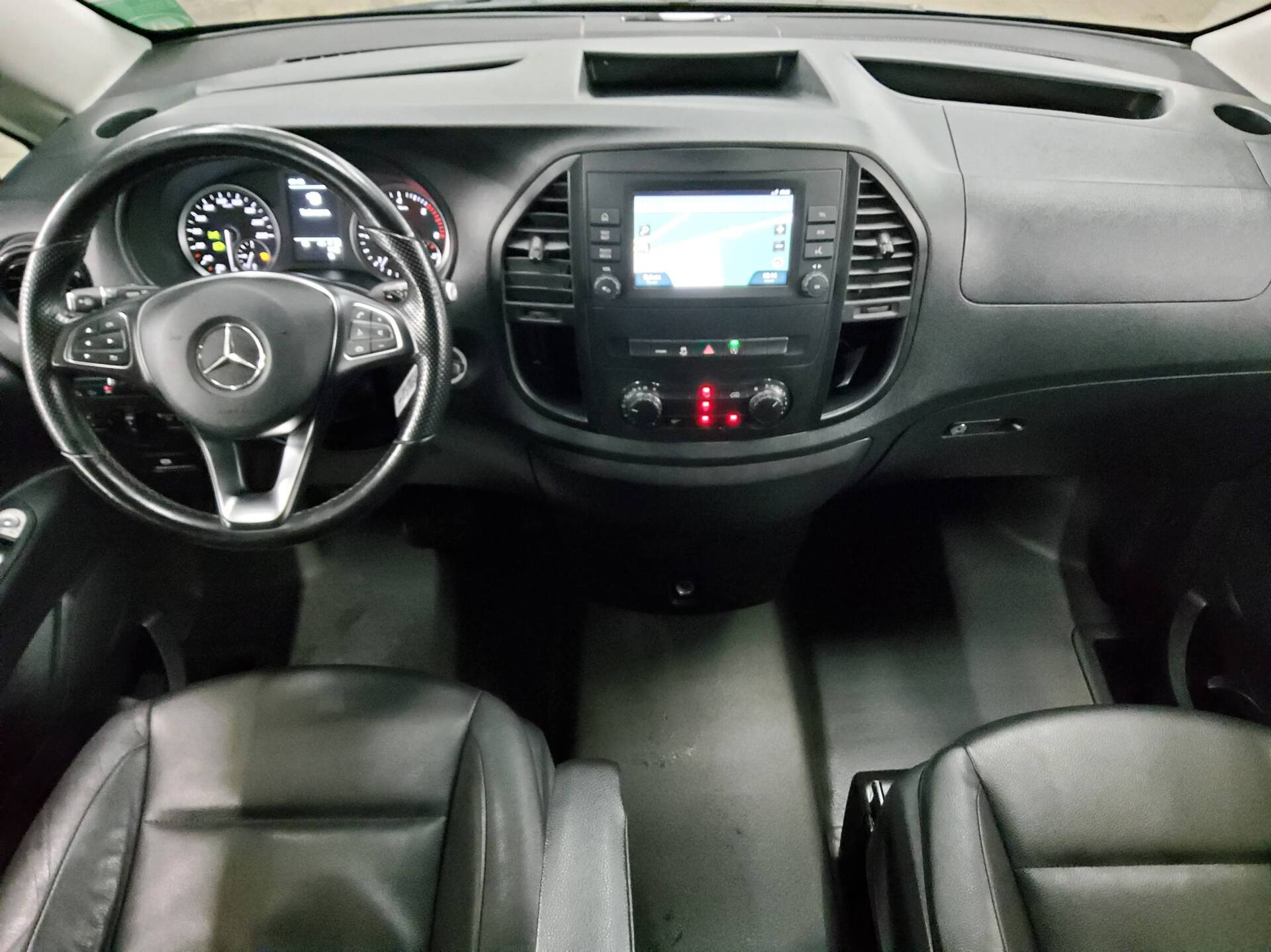 Mercedes-Benz Vito Lang CDI 4x4 Tourer Pro 8-Sitze Navi PDC 5