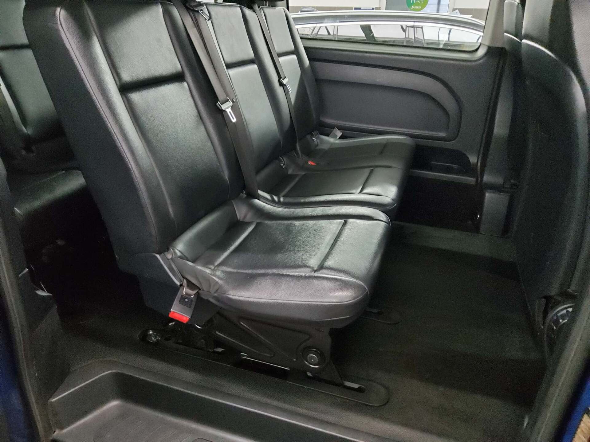 Mercedes-Benz Vito Lang CDI 4x4 Tourer Pro 8-Sitze Navi PDC 12