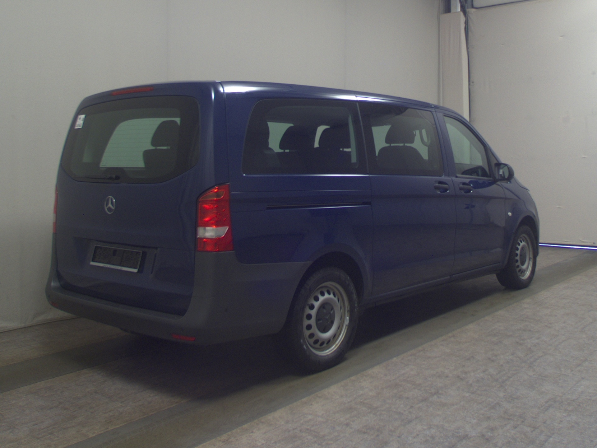 Mercedes-Benz Vito Lang CDI 4x4 Tourer Pro 8-Sitze Navi PDC 4