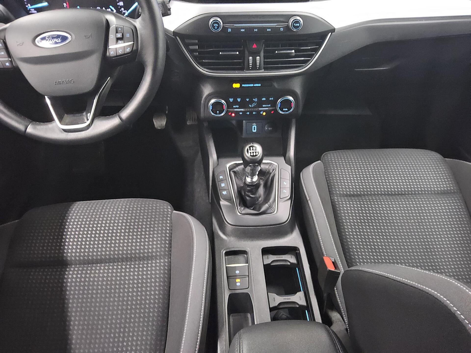 Ford Focus Turnier 1.0 EB Cool&Connect Navi RfK PDC 6