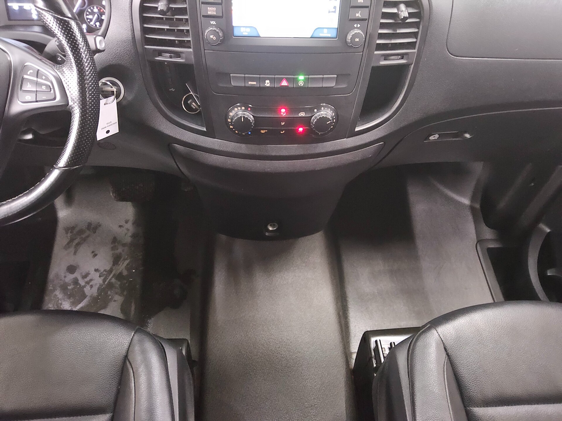 Mercedes-Benz Vito Lang CDI 4x4 Tourer Pro 8-Sitze Navi PDC 6