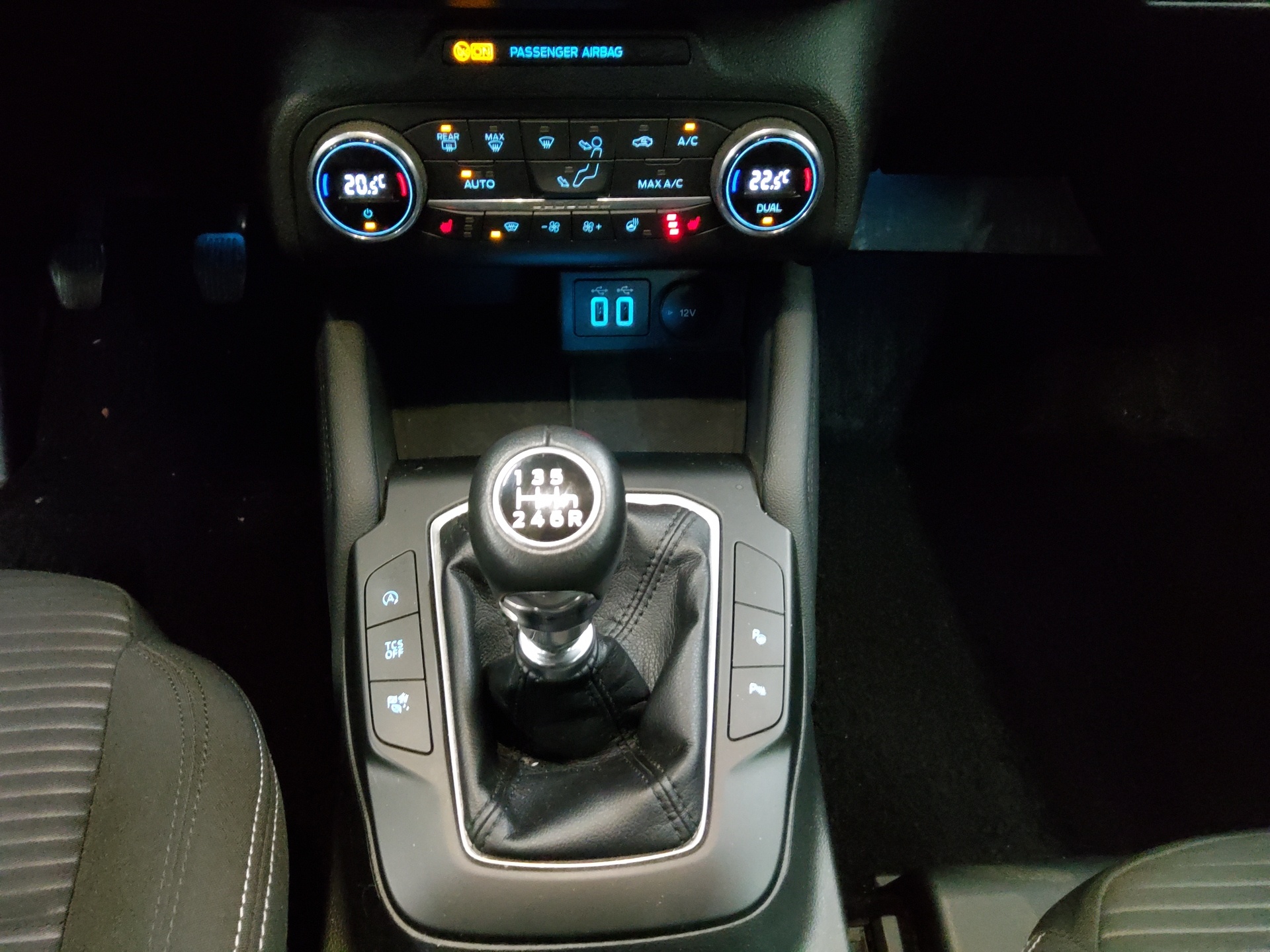 Ford Focus Turnier 1.0 EB Titanium Navi LED RfK Shz 6