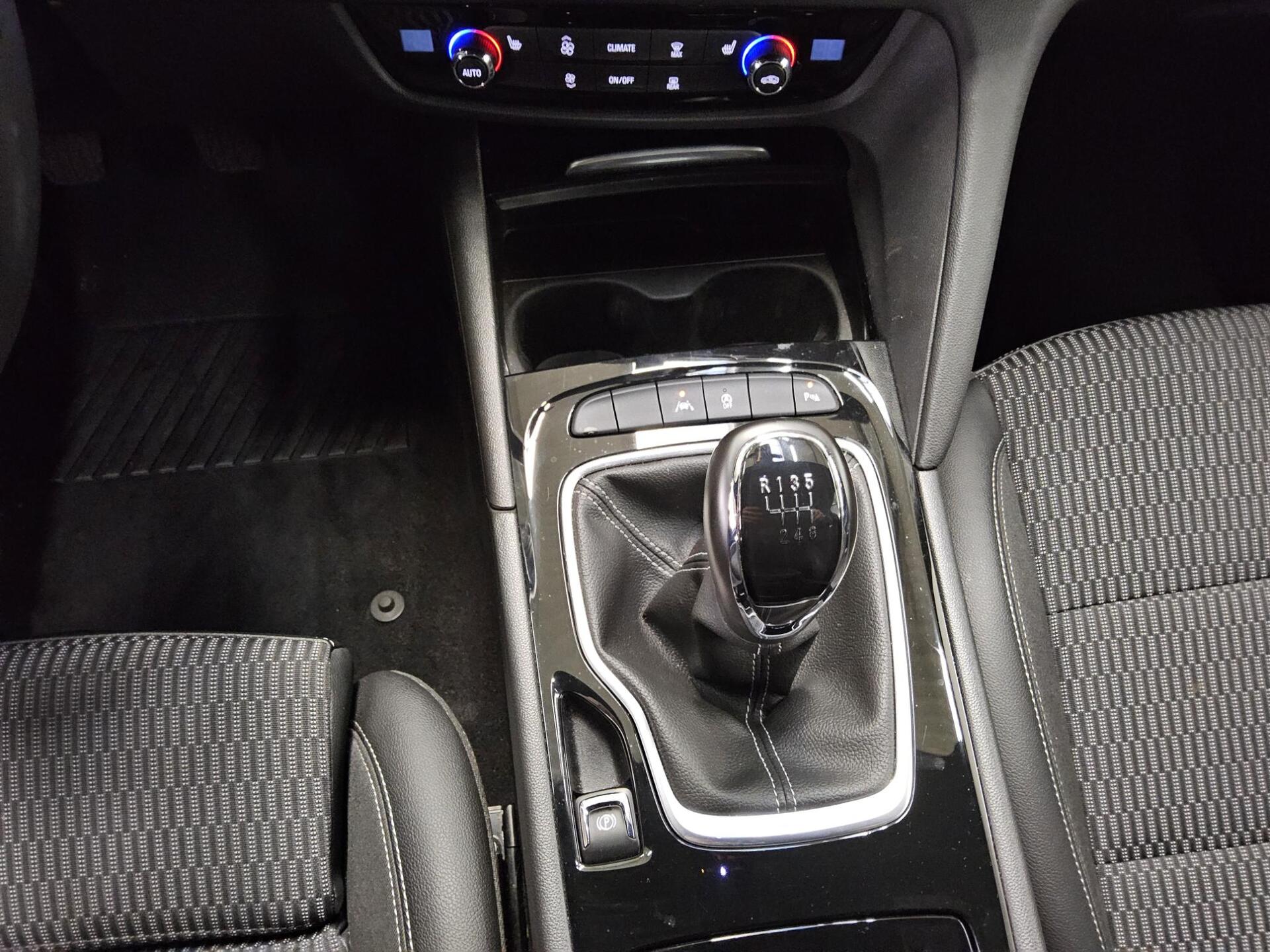 Opel Insignia ST 2.0 D Elegance T-Leder Navi LED RFK 6