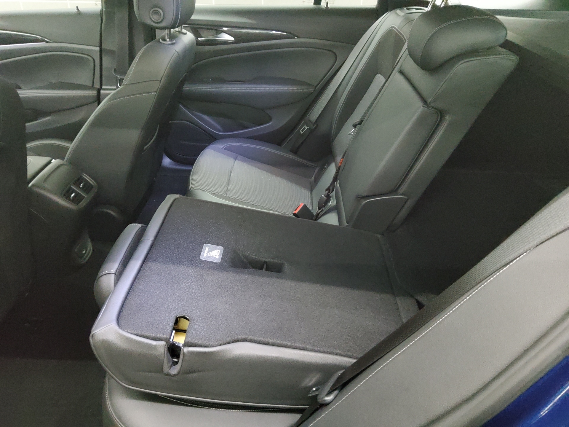 Opel Insignia ST 2.0 D Business Elegance T-Leder Navi 12