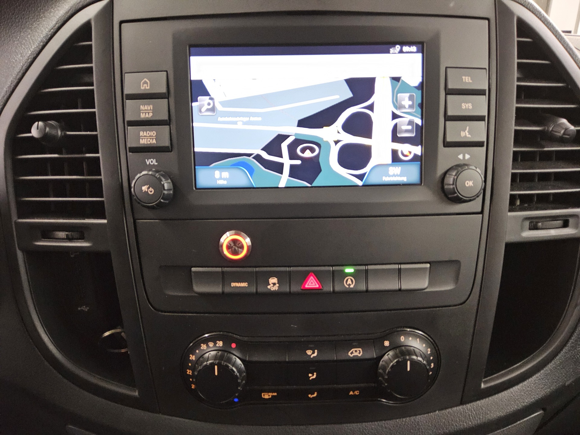 Mercedes-Benz Vito Tourer 114 CDI extralang 8-Sitze Navi RFK 7