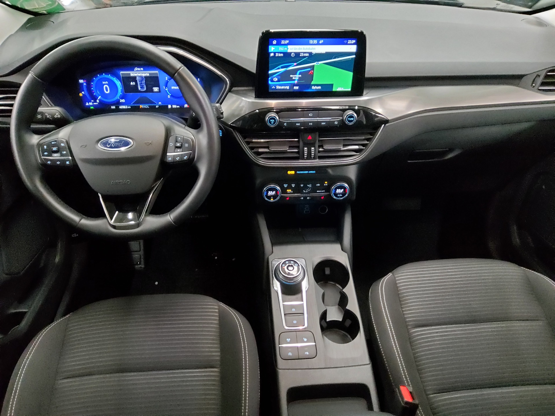 Ford Kuga 2.0 EB Titanium Navi DigiTacho RFK LED 5