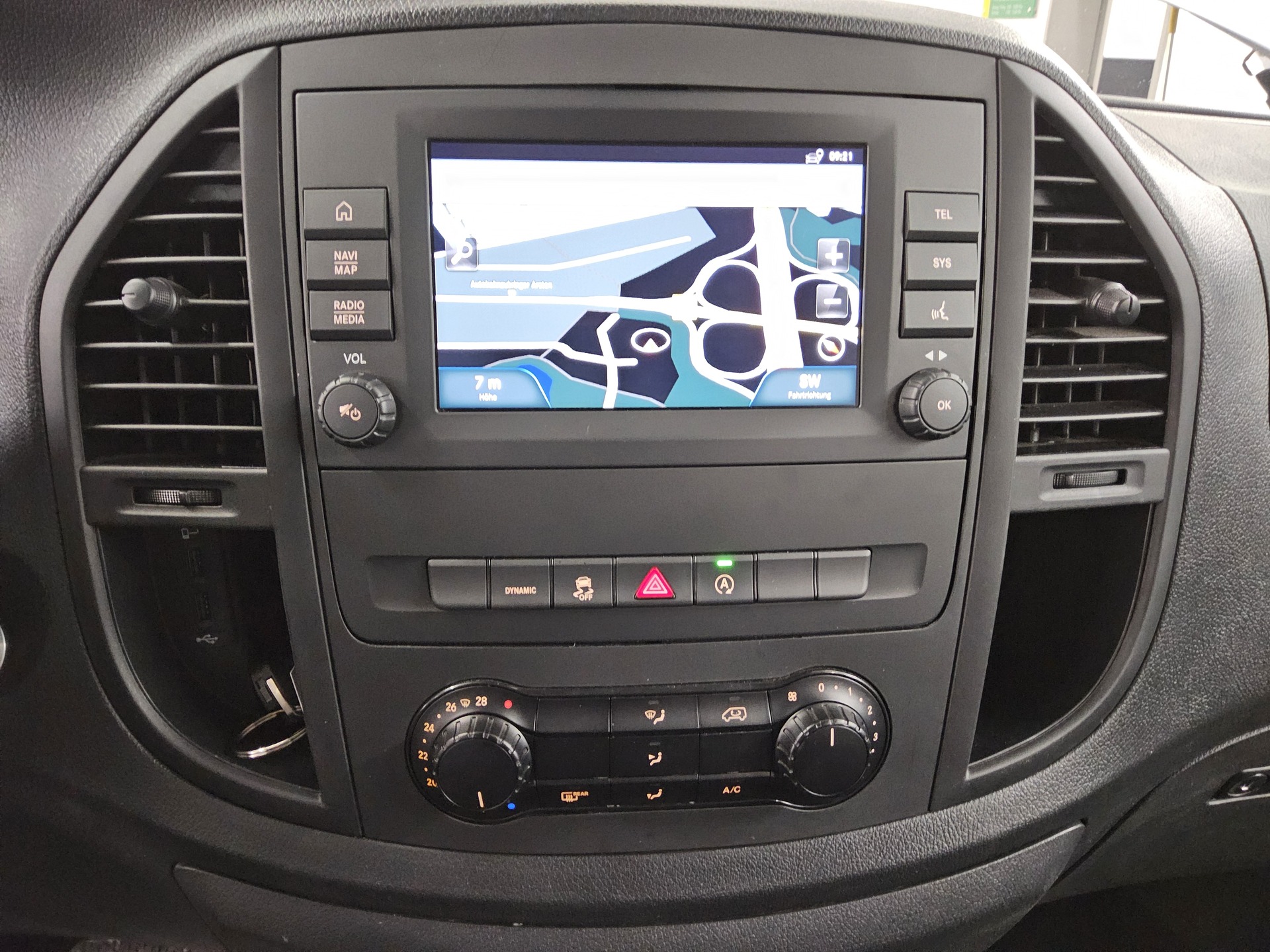 Mercedes-Benz Vito Tourer 114 CDI extralang 8-Sitze Leder Navi 7