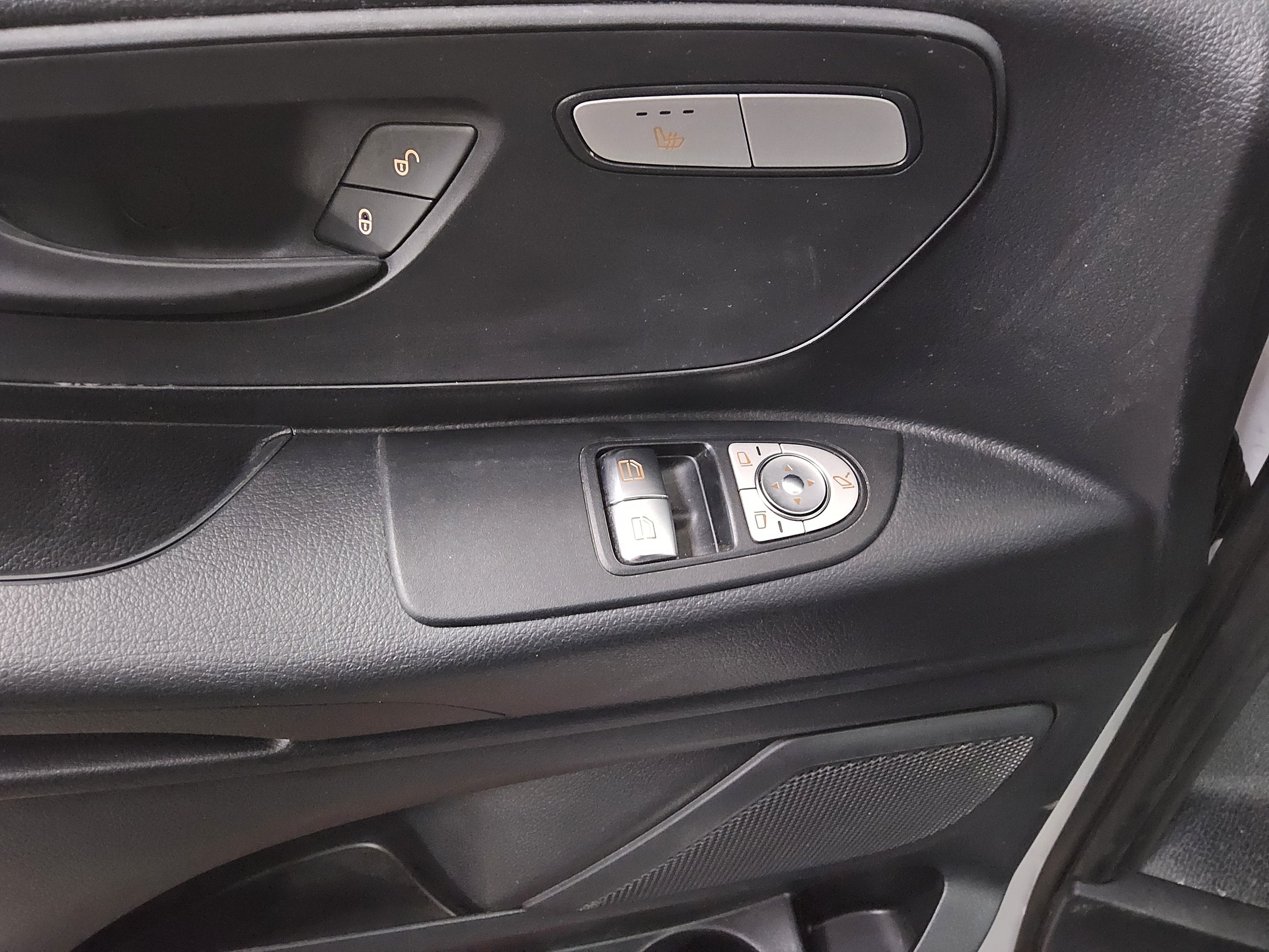 Mercedes-Benz Vito Tourer 114 CDI extralang 8-Sitze Leder Navi 9