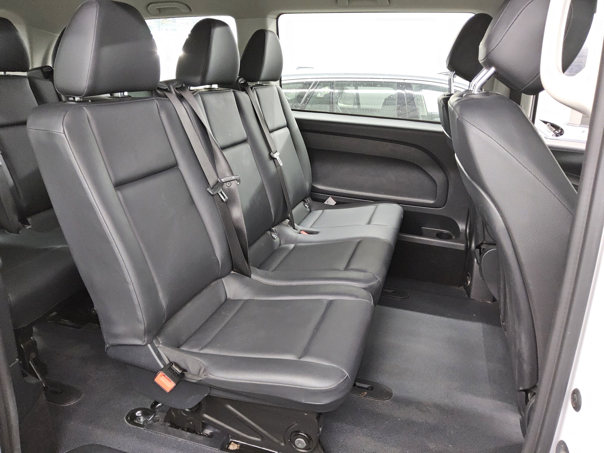 Mercedes-Benz Vito Tourer 114 CDI extralang 8-Sitze Leder Navi 13