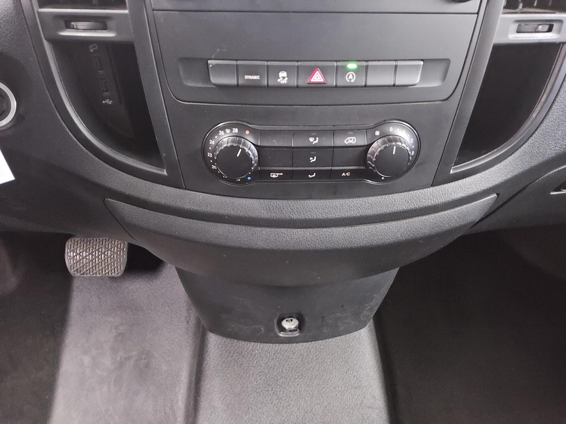 Mercedes-Benz Vito CDI Tourer Pro extralang 8-Sitze Leder Navi 6