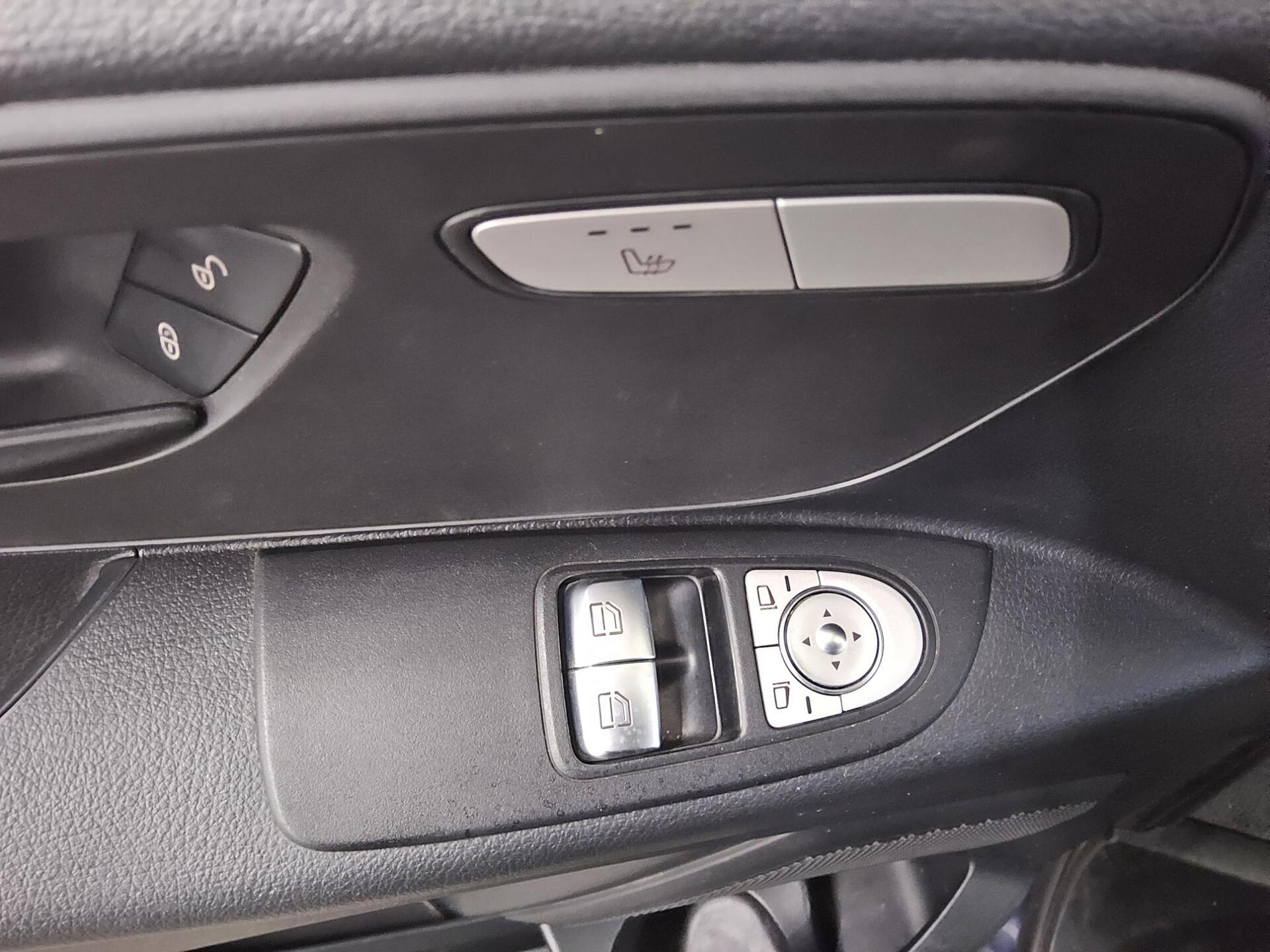 Mercedes-Benz Vito CDI Tourer Pro extralang 8-Sitze Leder Navi 9