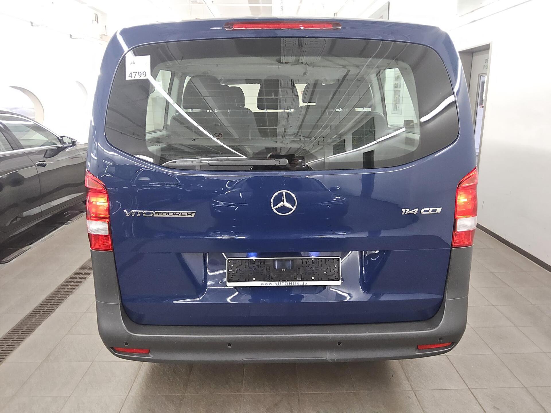 Mercedes-Benz Vito CDI Tourer Pro extralang 8-Sitze Leder Navi 10