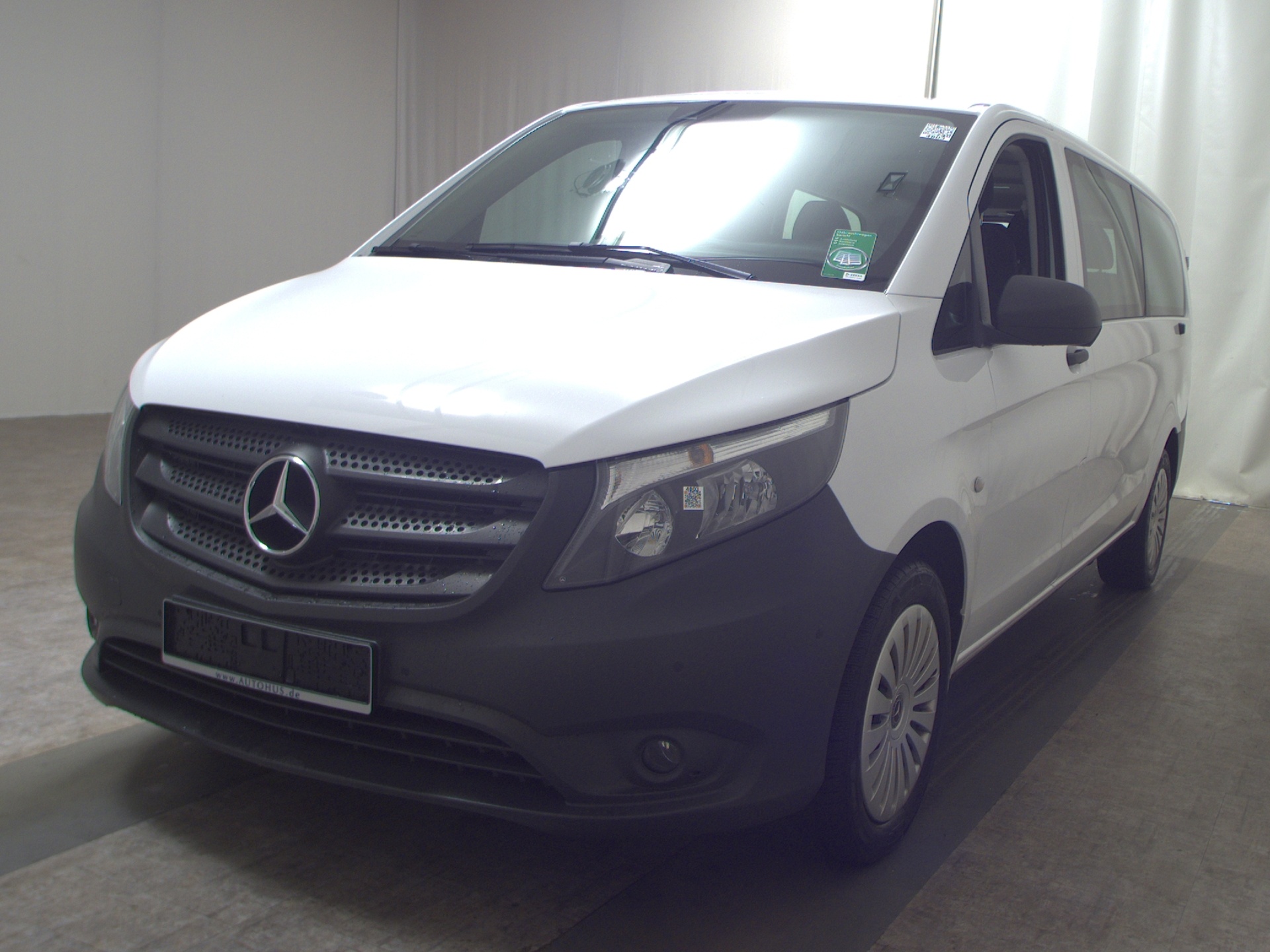 Mercedes-Benz Vito CDI Tourer Pro extralang 8-Sitze Navi RFK 2