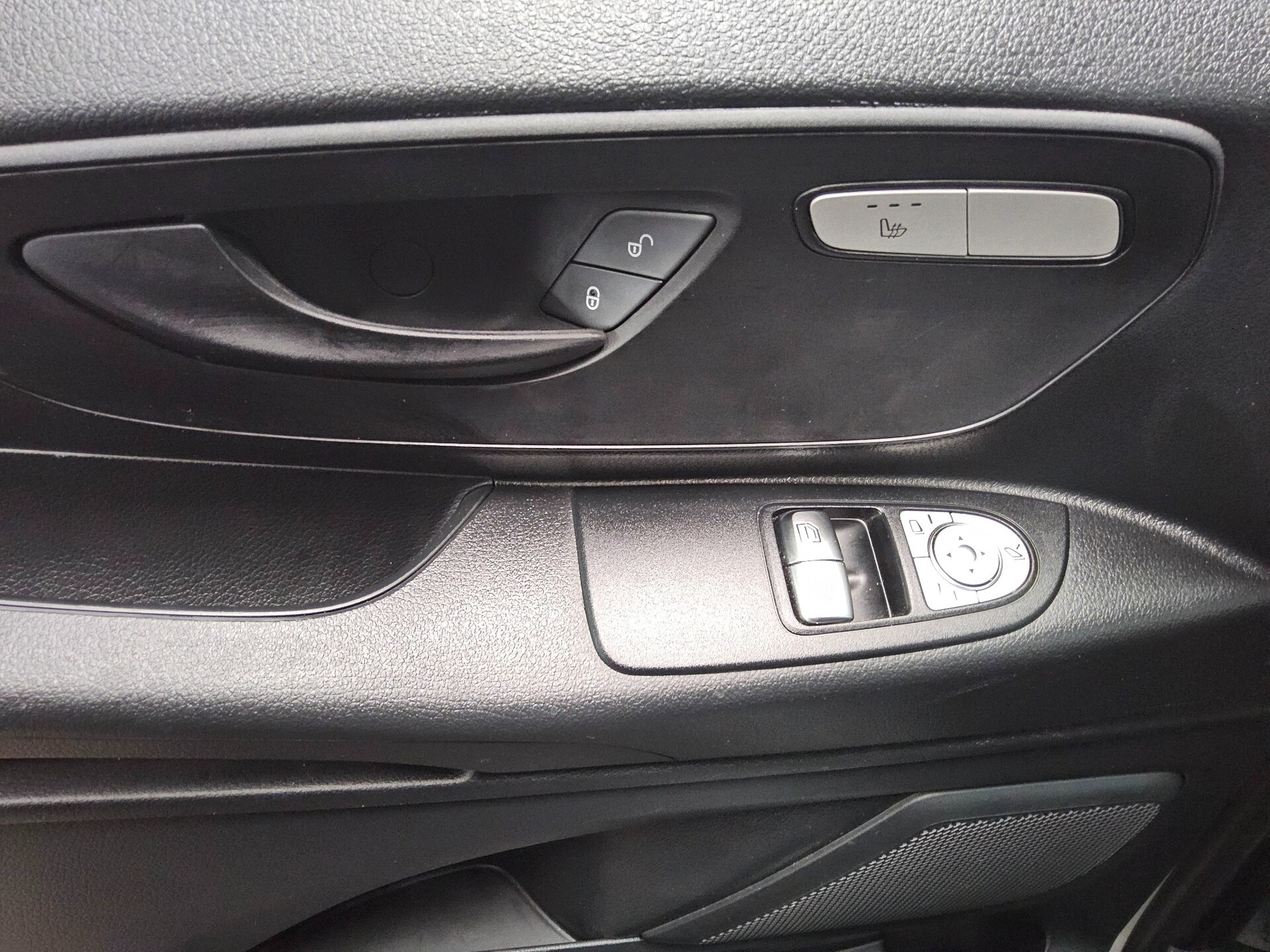 Mercedes-Benz Vito CDI Tourer Pro extralang 8-Sitze Navi RFK 9