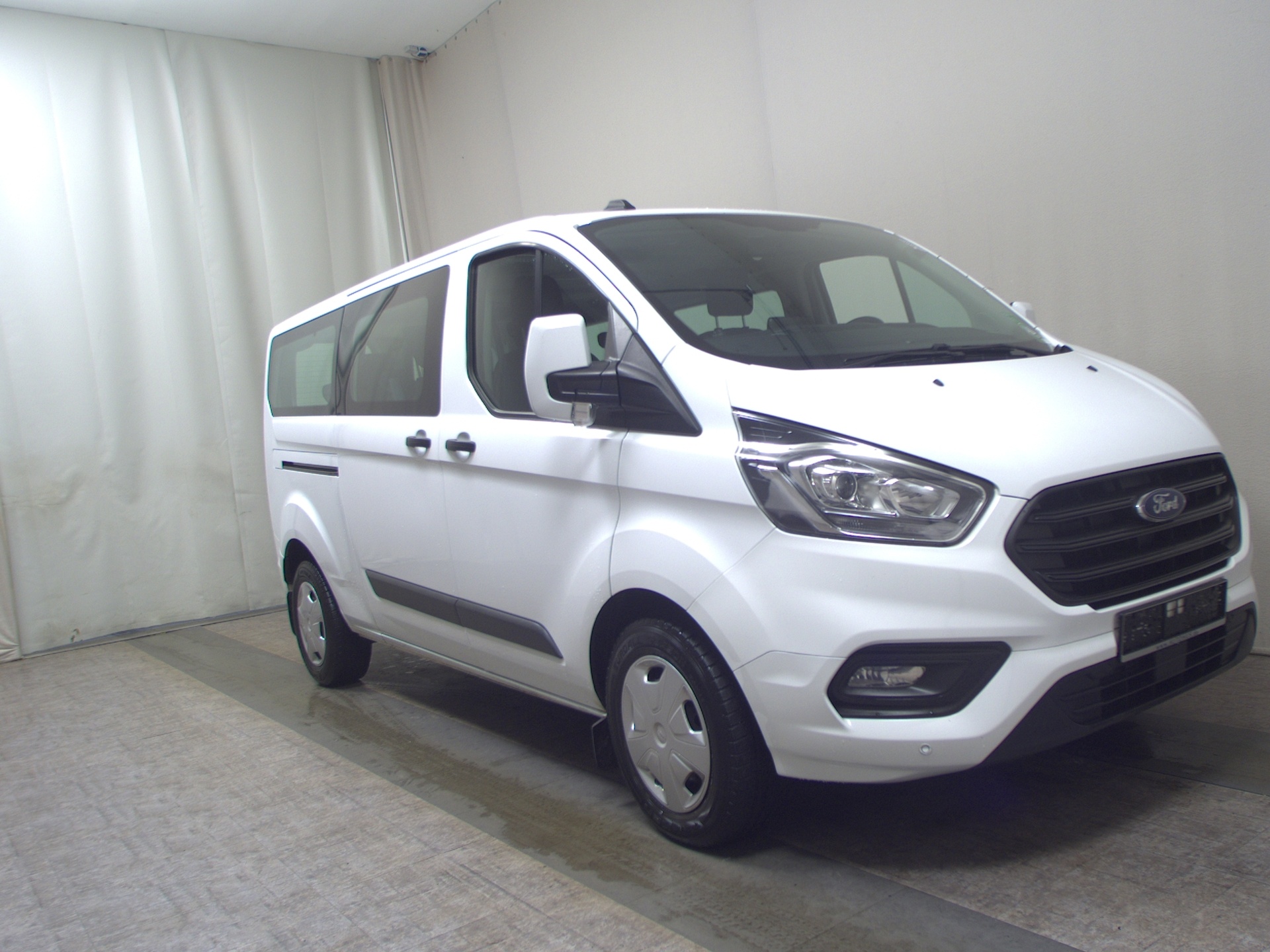 Ford Transit Custom 2.0 EB Trend L2 8-Sitze Navi PDC 3