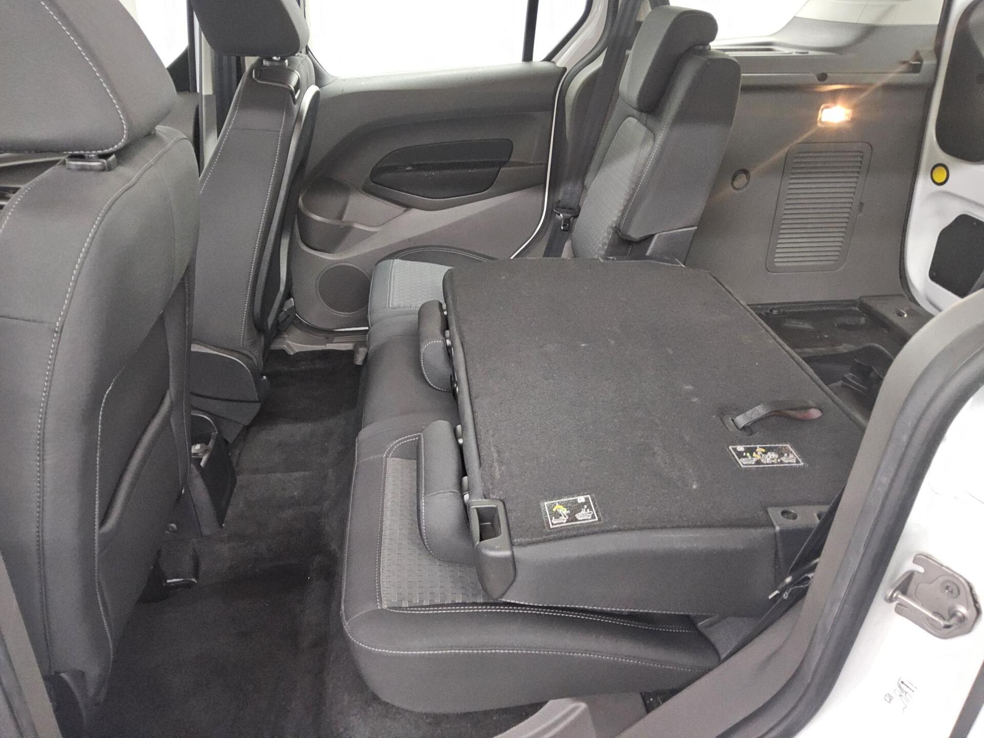 Ford Transit Connect 1.5 EB Trend 5-Sitze PDC SHZ 12