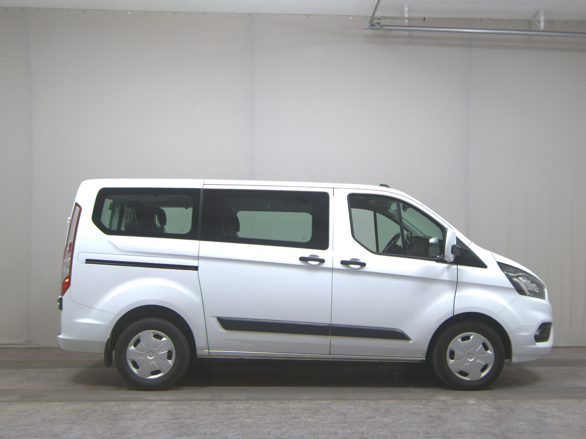 Ford Transit Custom 2.0 TDCi Trend L1 9-Sitze Navi
