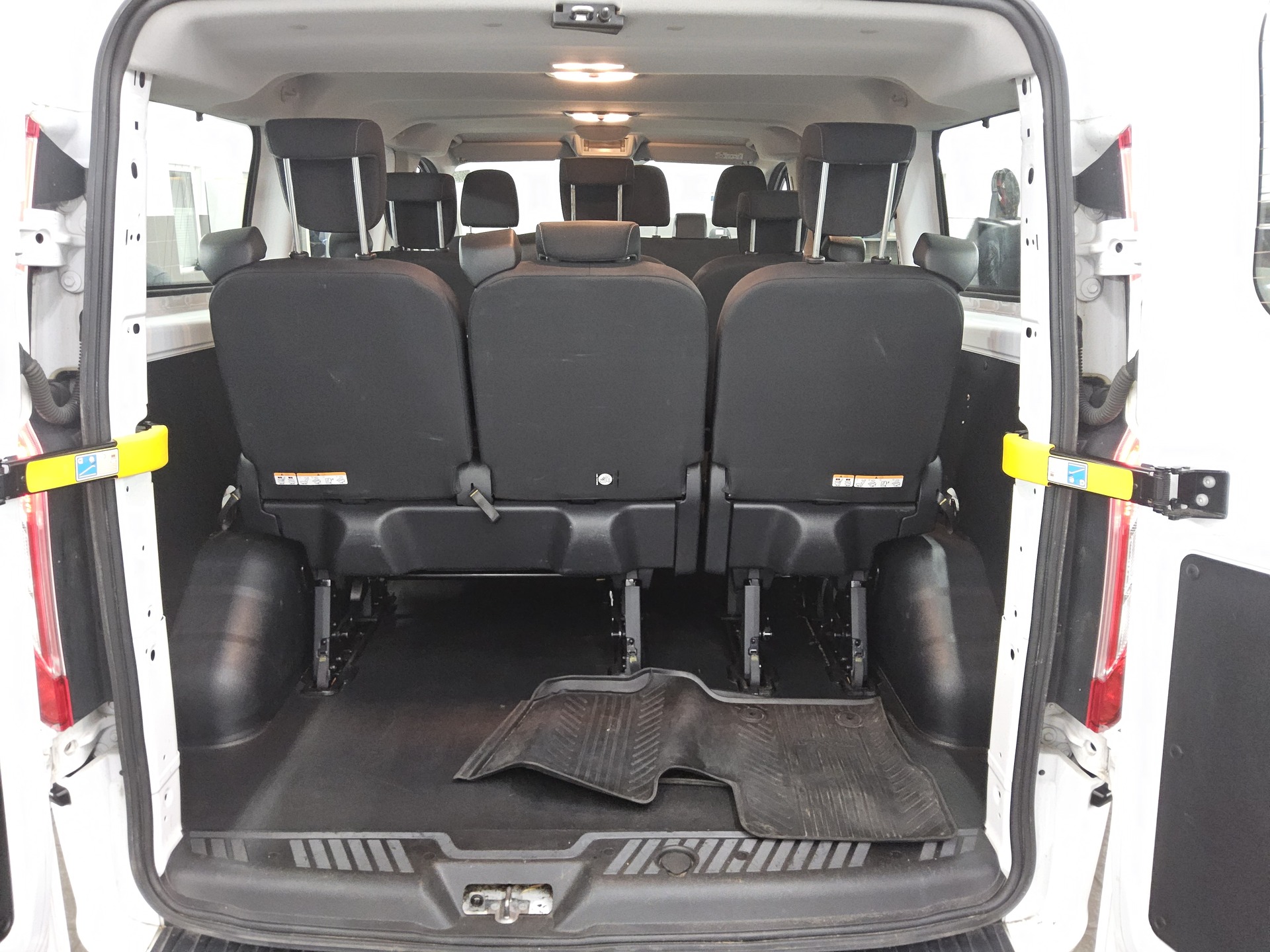 Ford Transit Custom 2.0 TDCi Trend L1 9-Sitze Navi 11