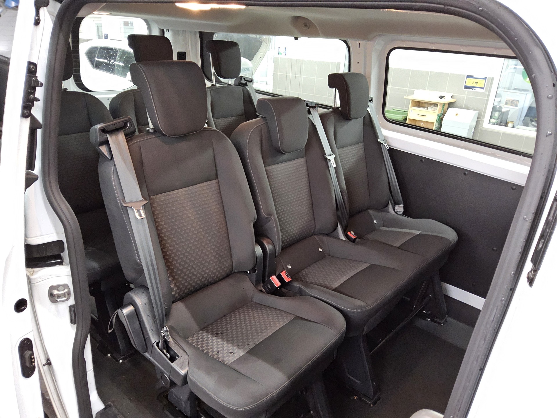 Ford Transit Custom 2.0 EB Trend L2 8-Sitze Navi PDC 13