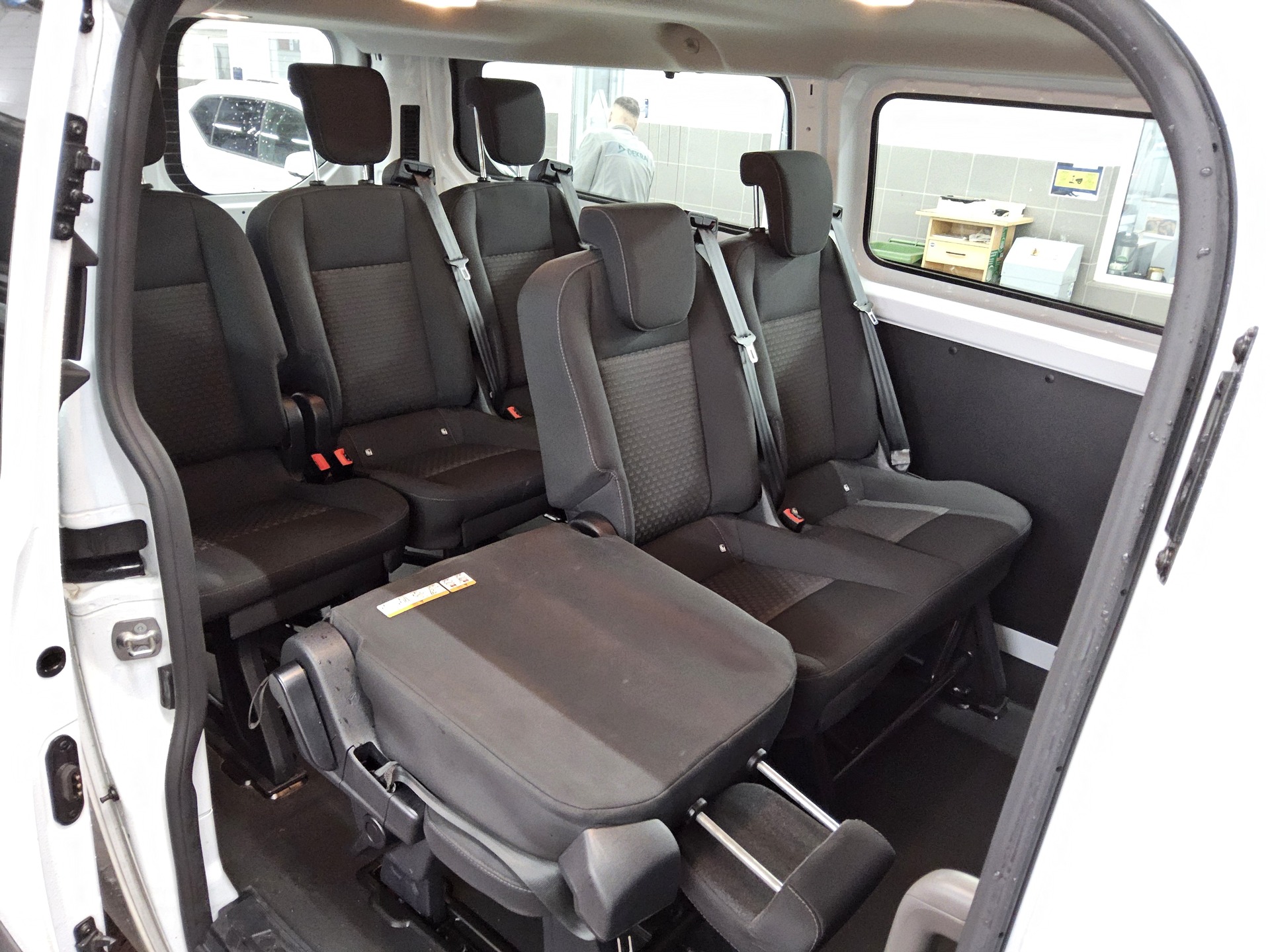 Ford Transit Custom 2.0 EB Trend L2 8-Sitze Navi PDC 12
