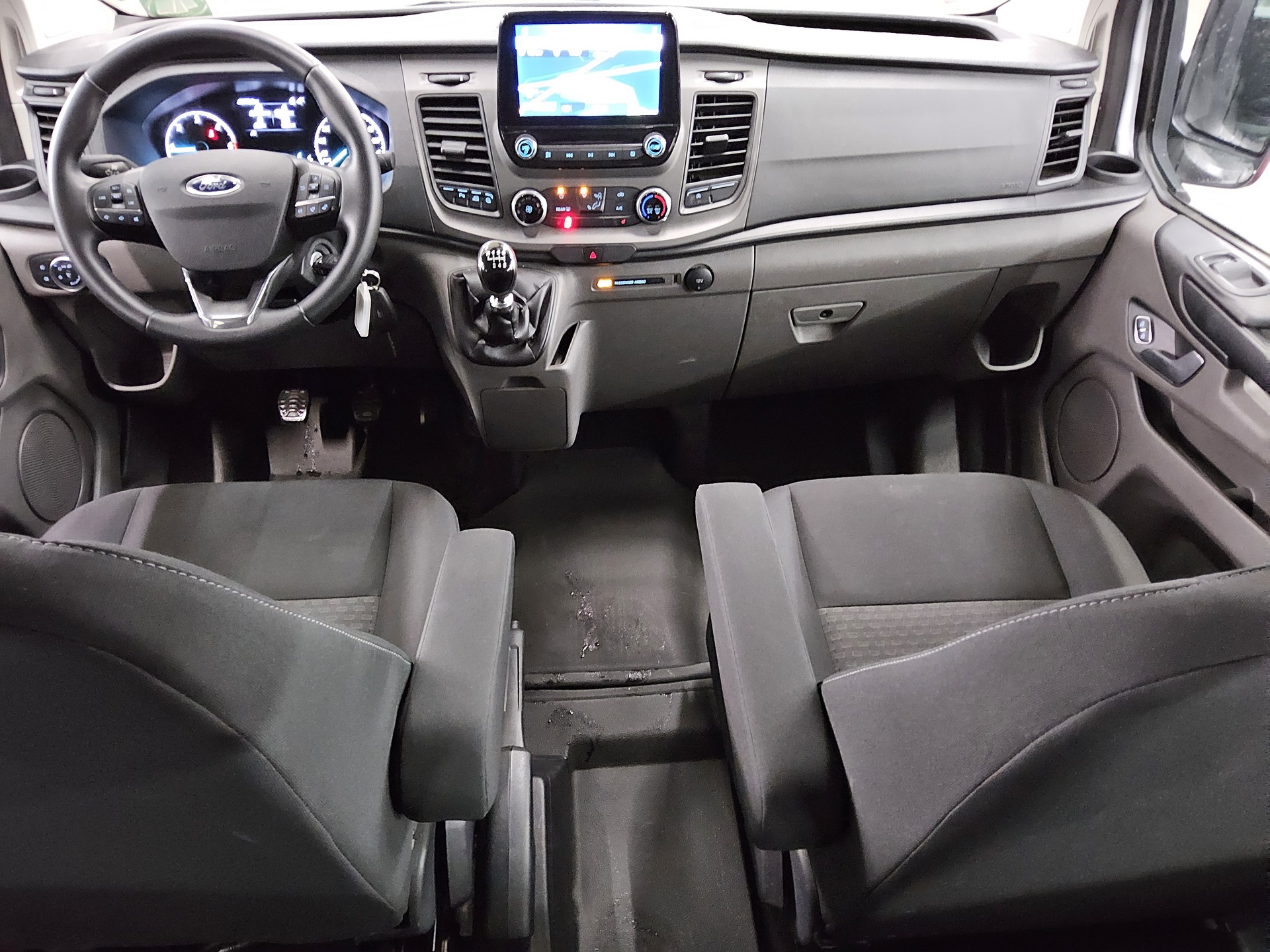 Ford Transit Custom 2.0 EB Trend L2 8-Sitze Navi PDC 5