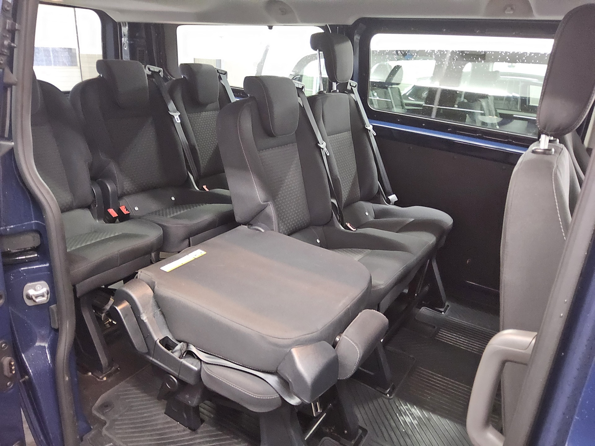 Ford Transit Custom 2.0 EB Trend L2 8-Sitze Navi PDC 12