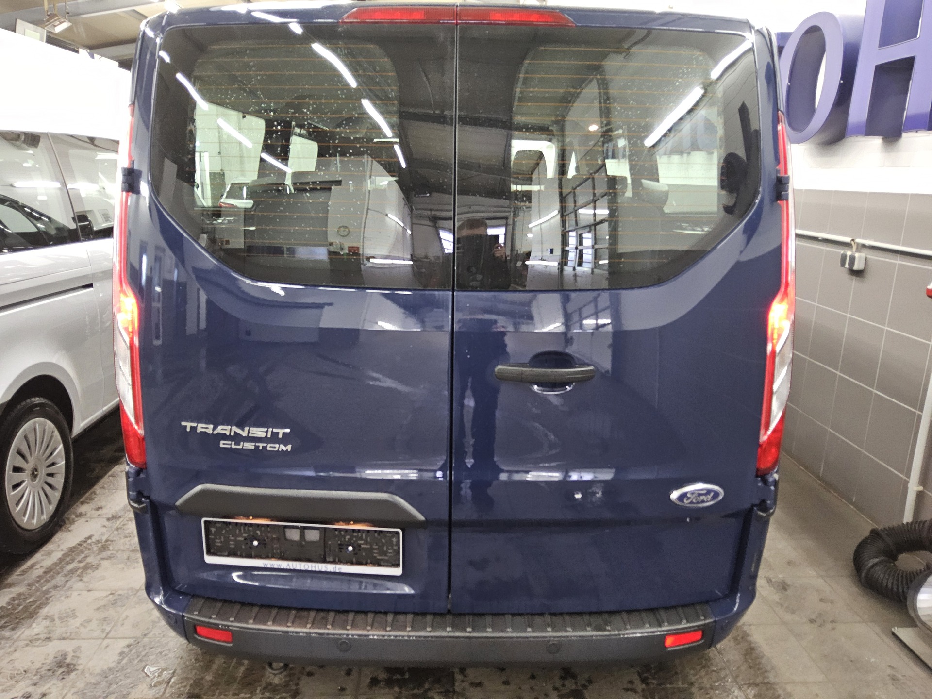 Ford Transit Custom 2.0 EB Trend L2 8-Sitze Navi PDC 10