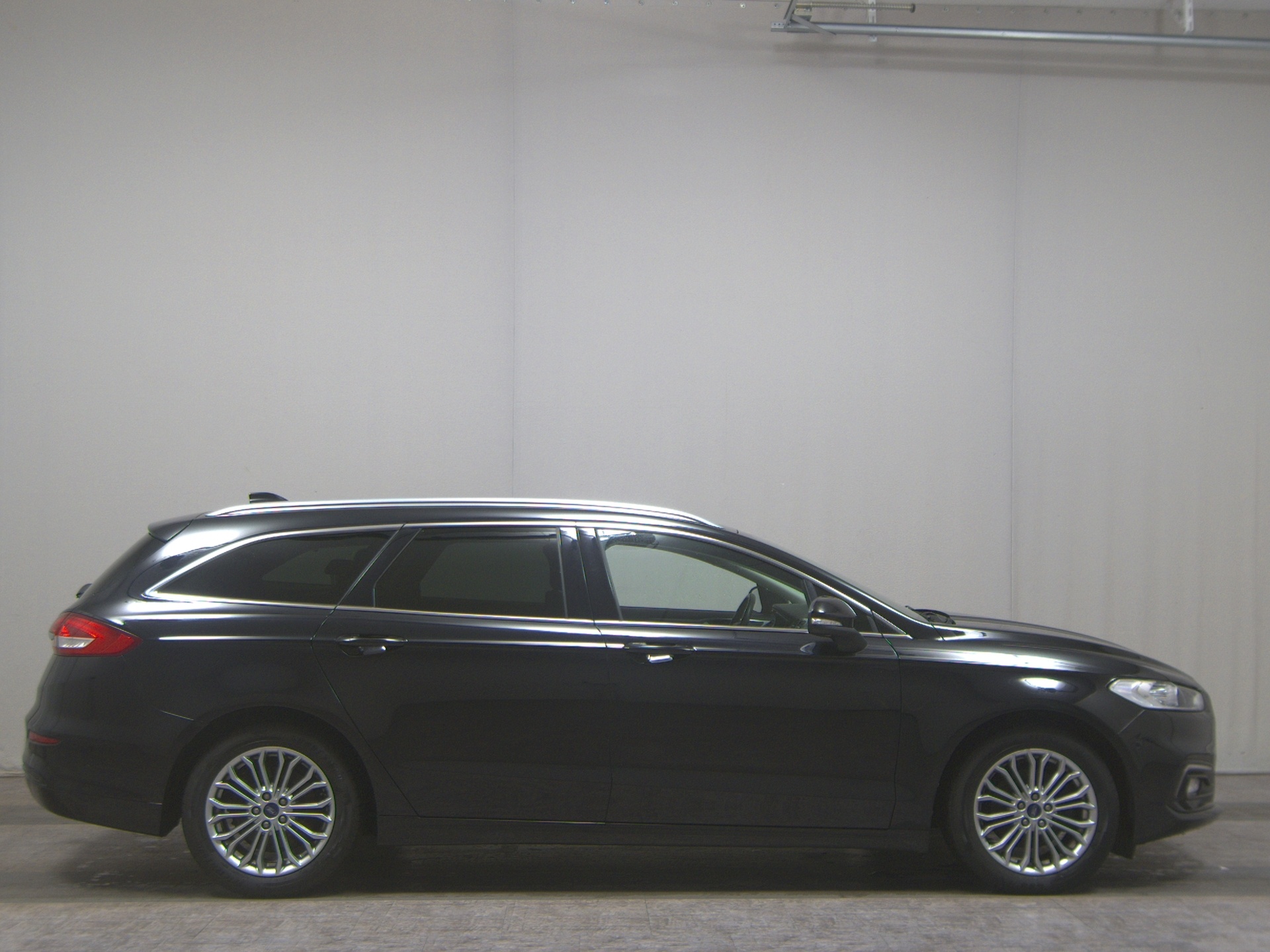 Ford Mondeo Turnier 2.0 EB Titanium Navi AHK RfK PDC