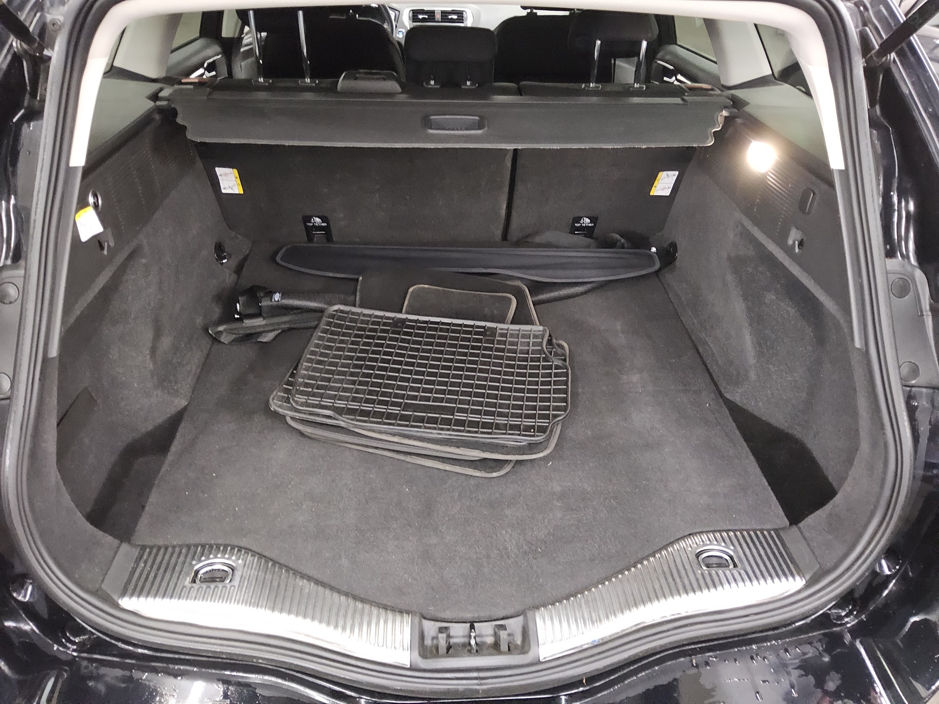 Ford Mondeo Turnier 2.0 EB Titanium Navi AHK RfK PDC 11