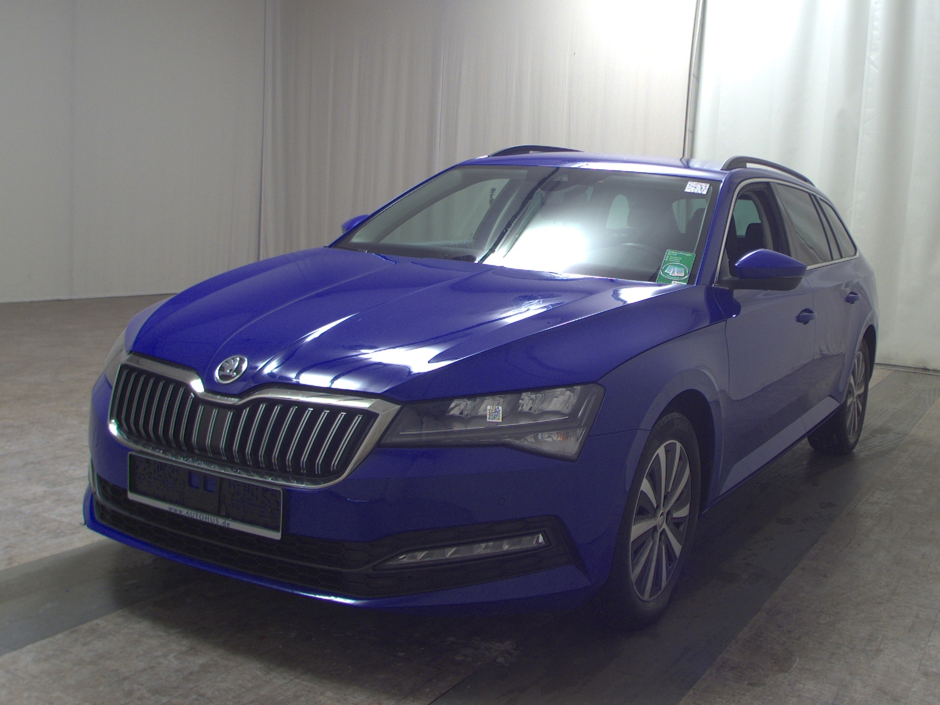 Skoda Superb Kombi 2.0 TDI Ambition Navi LED vc AHK 2