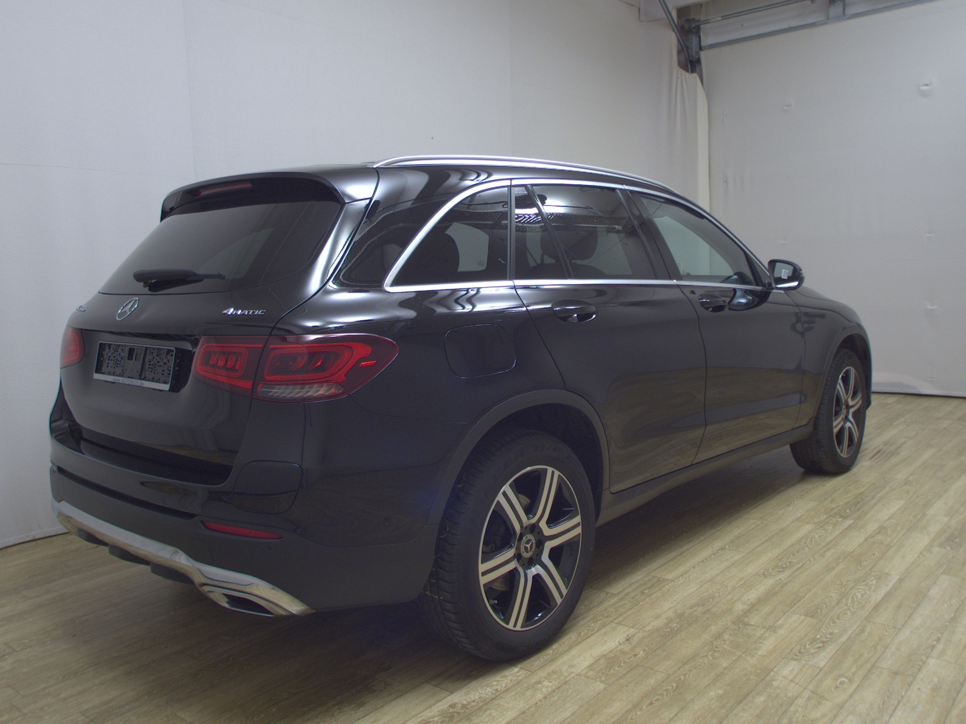 Mercedes-Benz GLC 300 e 4M Leder Navi LED Kamera Sound 4