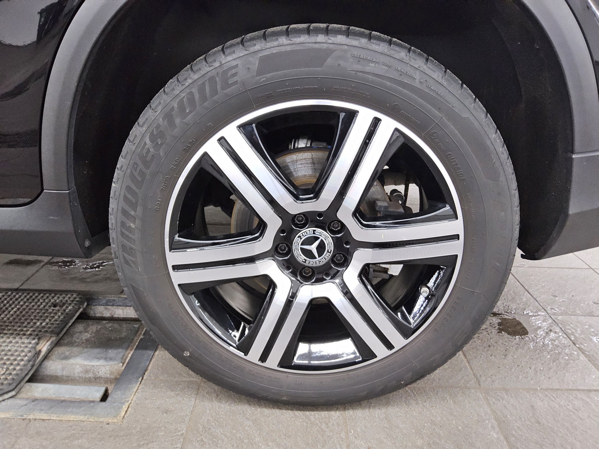 Mercedes-Benz GLC 300 e 4M Leder Navi LED Kamera Sound 10