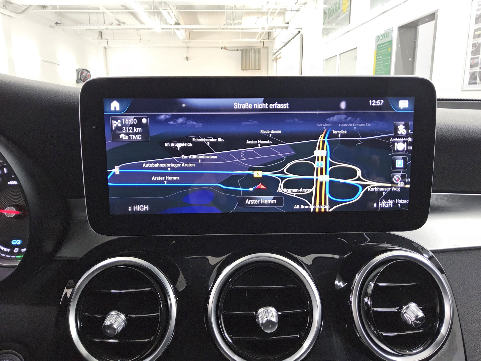 Mercedes-Benz GLC 300 e 4M Leder Navi LED Kamera Sound 7