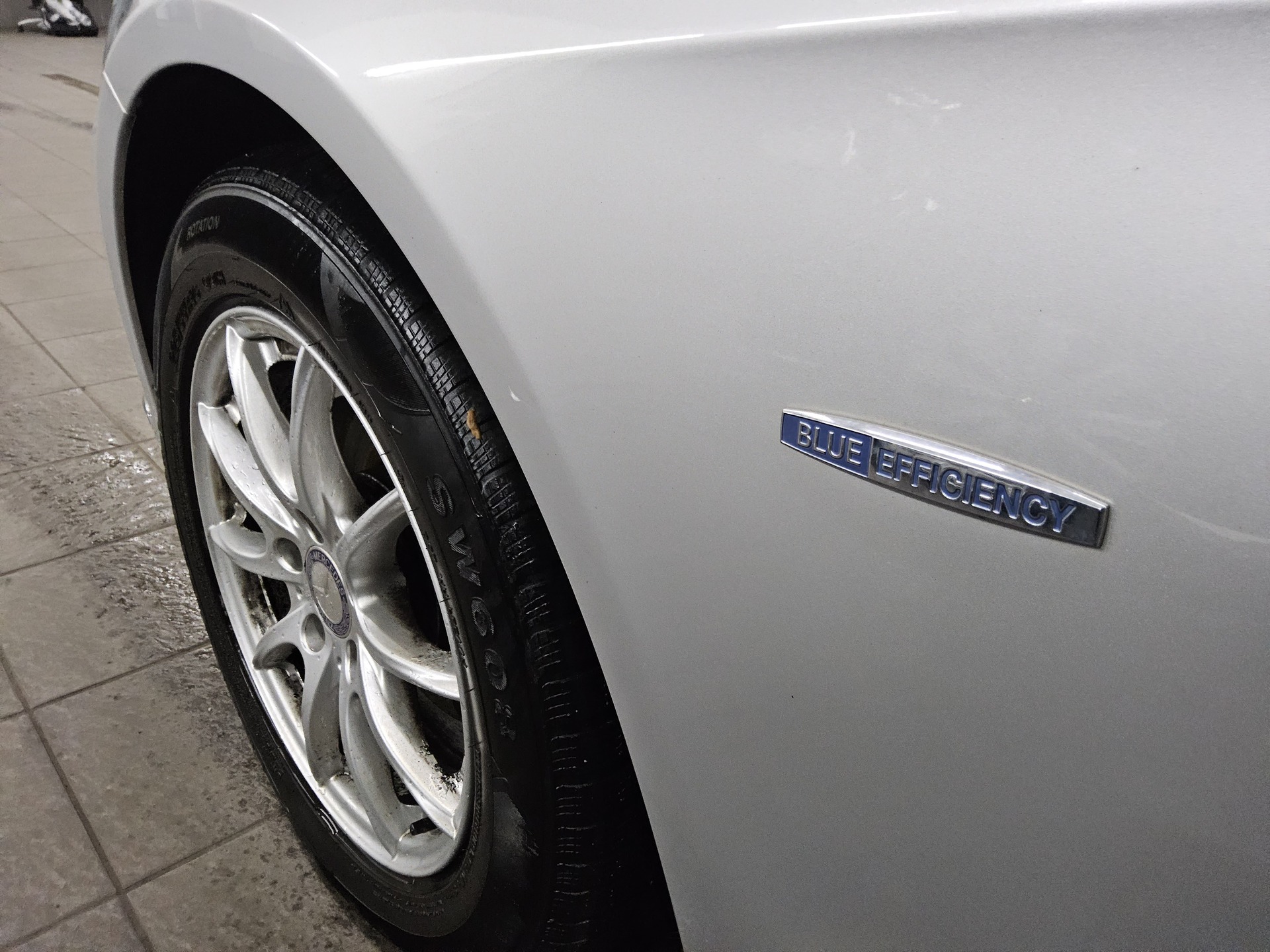 Mercedes-Benz E 220 CDI Navi GSD Xenon 11