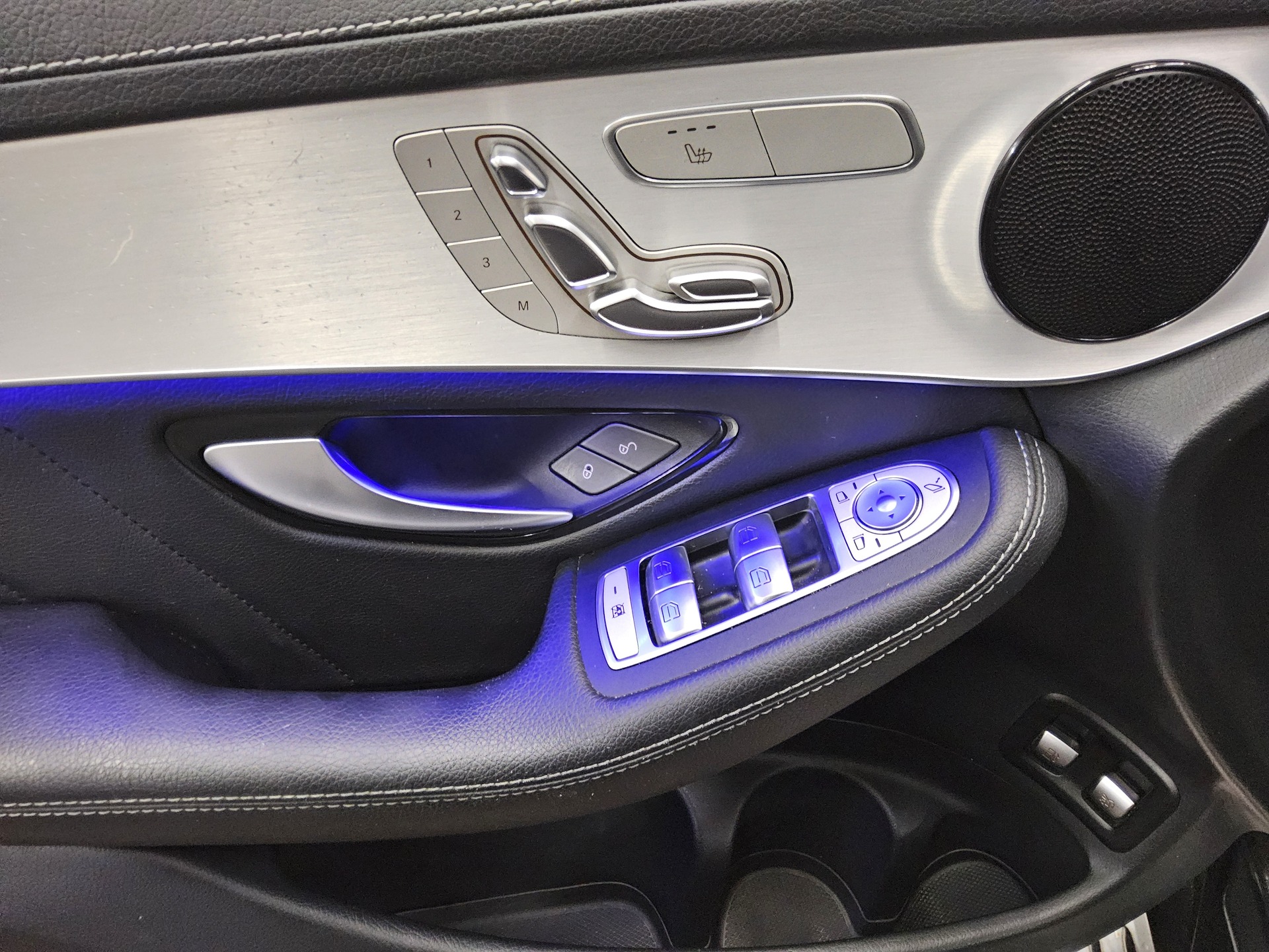 Mercedes-Benz GLC 300 e 4M AMG-Line Night Navi MB-LED Sound 10