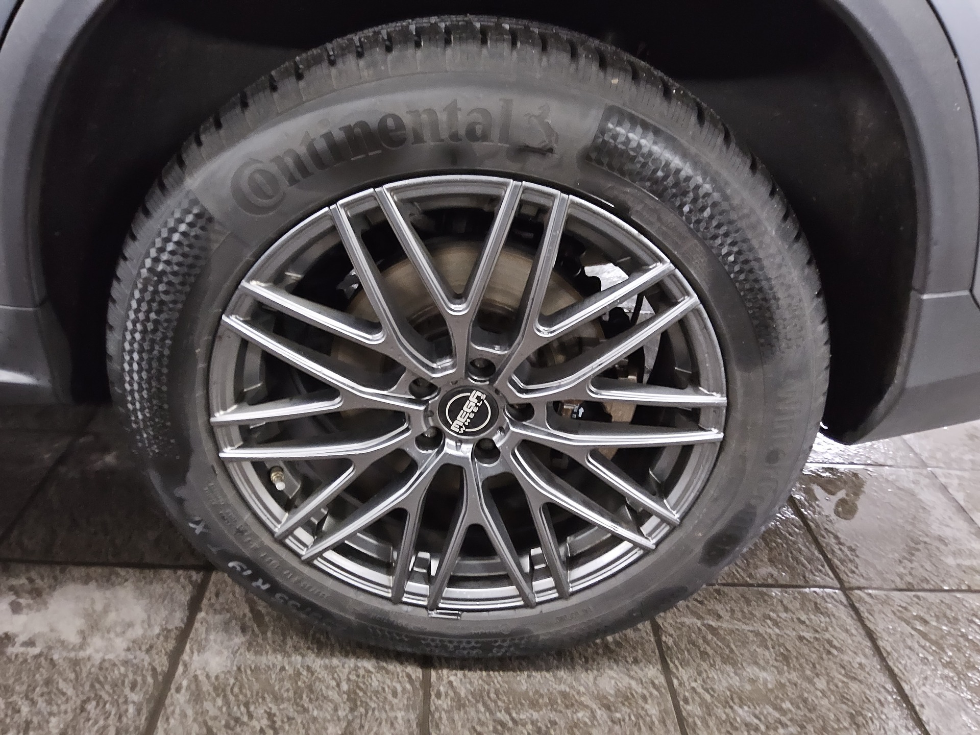 Mercedes-Benz GLC 300 e 4M AMG-Line Night Navi MB-LED Sound 11