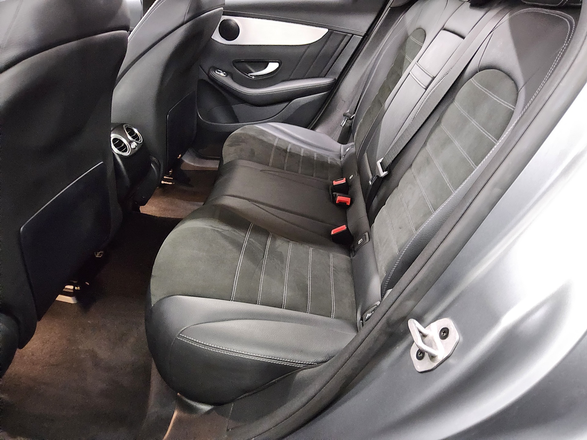 Mercedes-Benz GLC 300 e 4M AMG-Line Night Navi MB-LED Sound 13