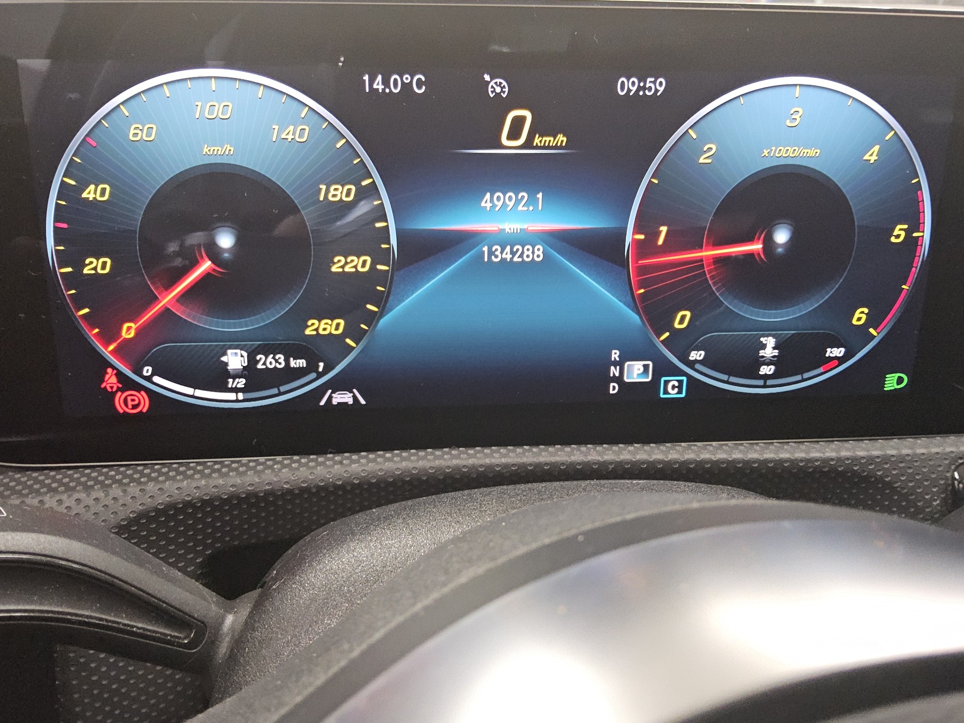 Mercedes-Benz A 200 d AMG-Line Navi LED Kamera MBUX+ 8