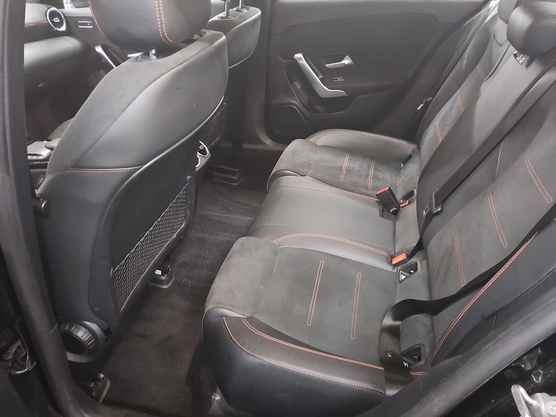 Mercedes-Benz A 200 d AMG-Line Navi LED Kamera MBUX+ 13