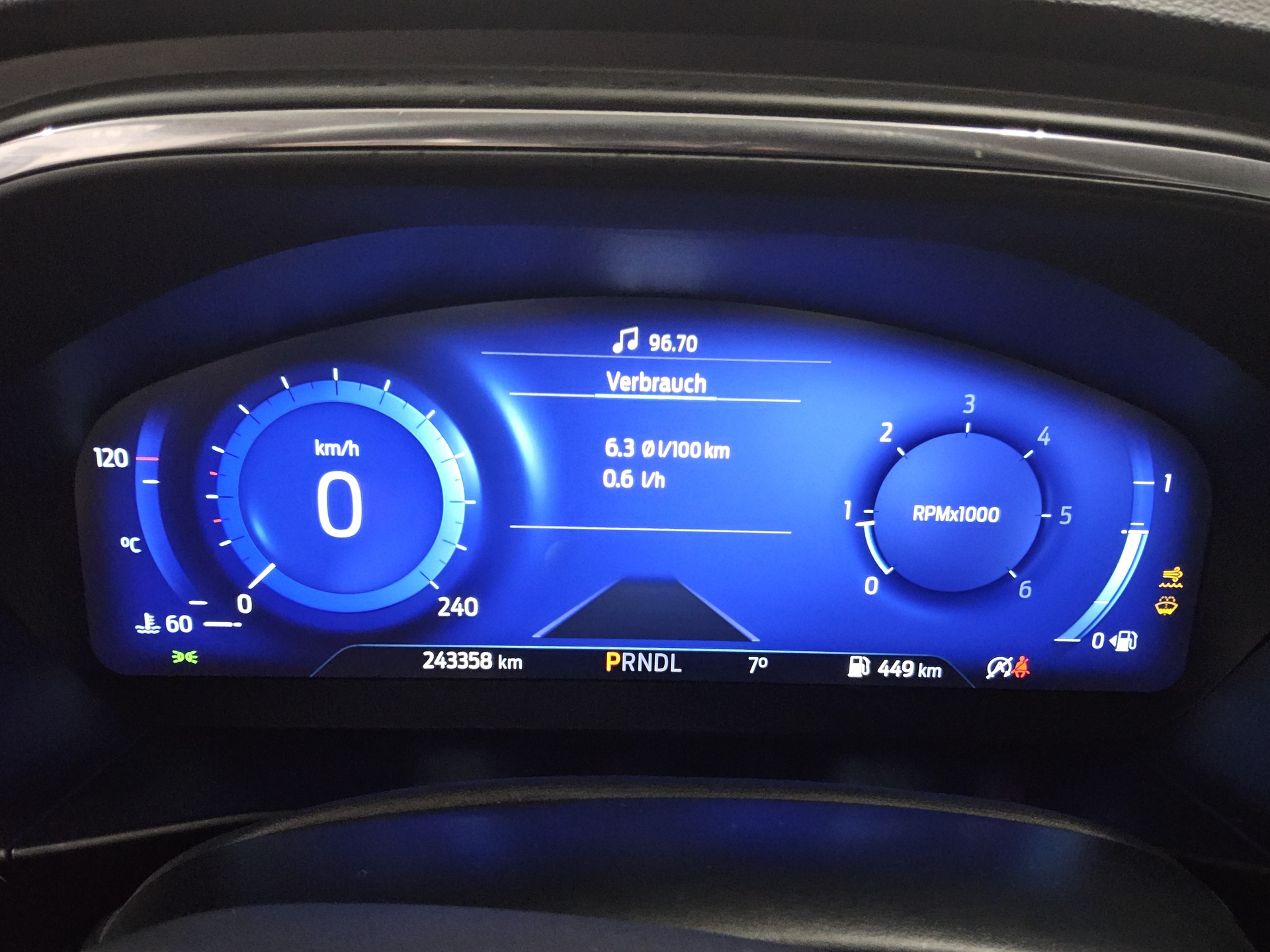 Ford Focus Turnier 2.0 EB Titanium X Navi RfK LED 8