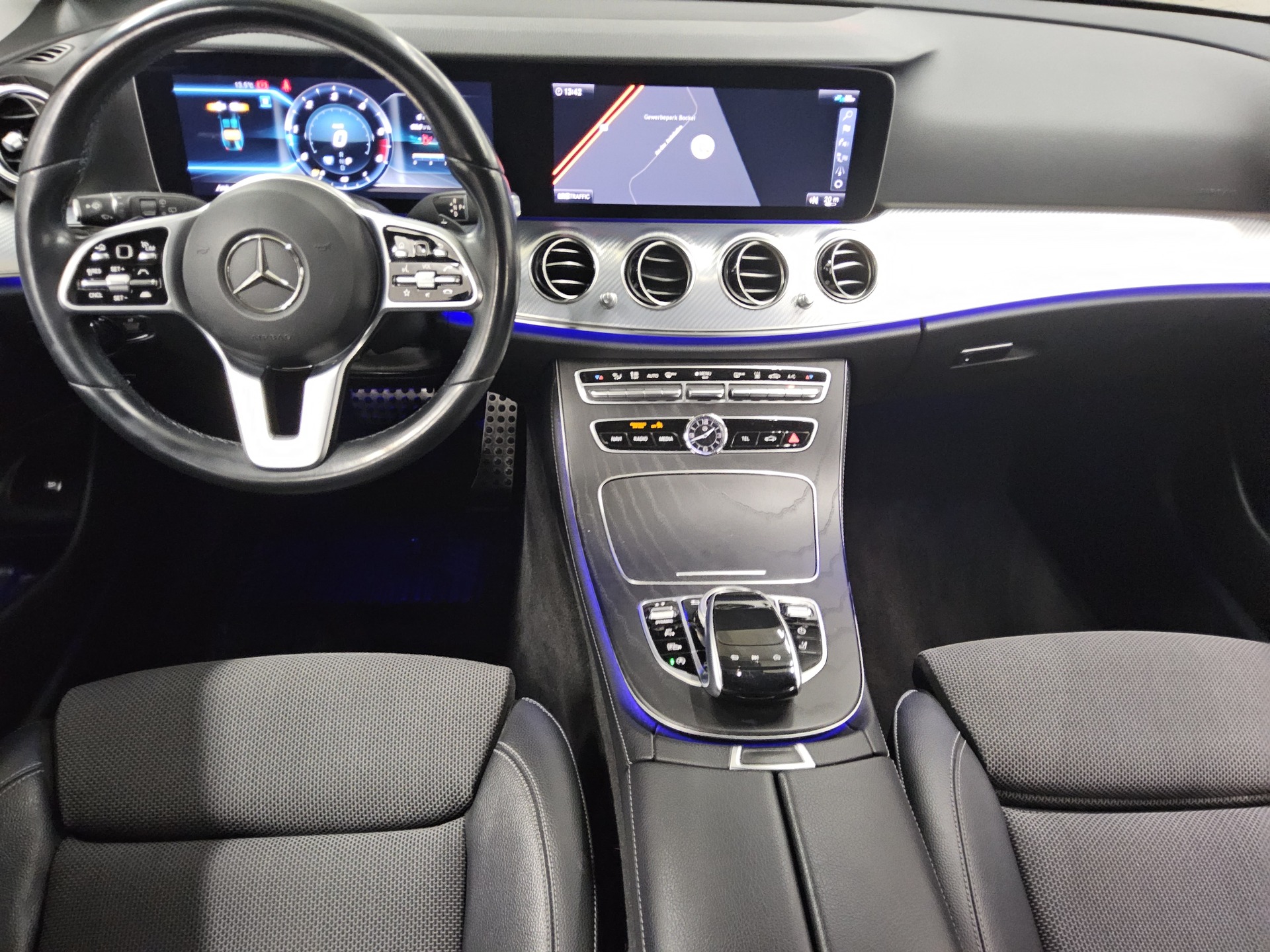 Mercedes-Benz E 220 T d Avantgarde Navi Widescreen StandHzg 5