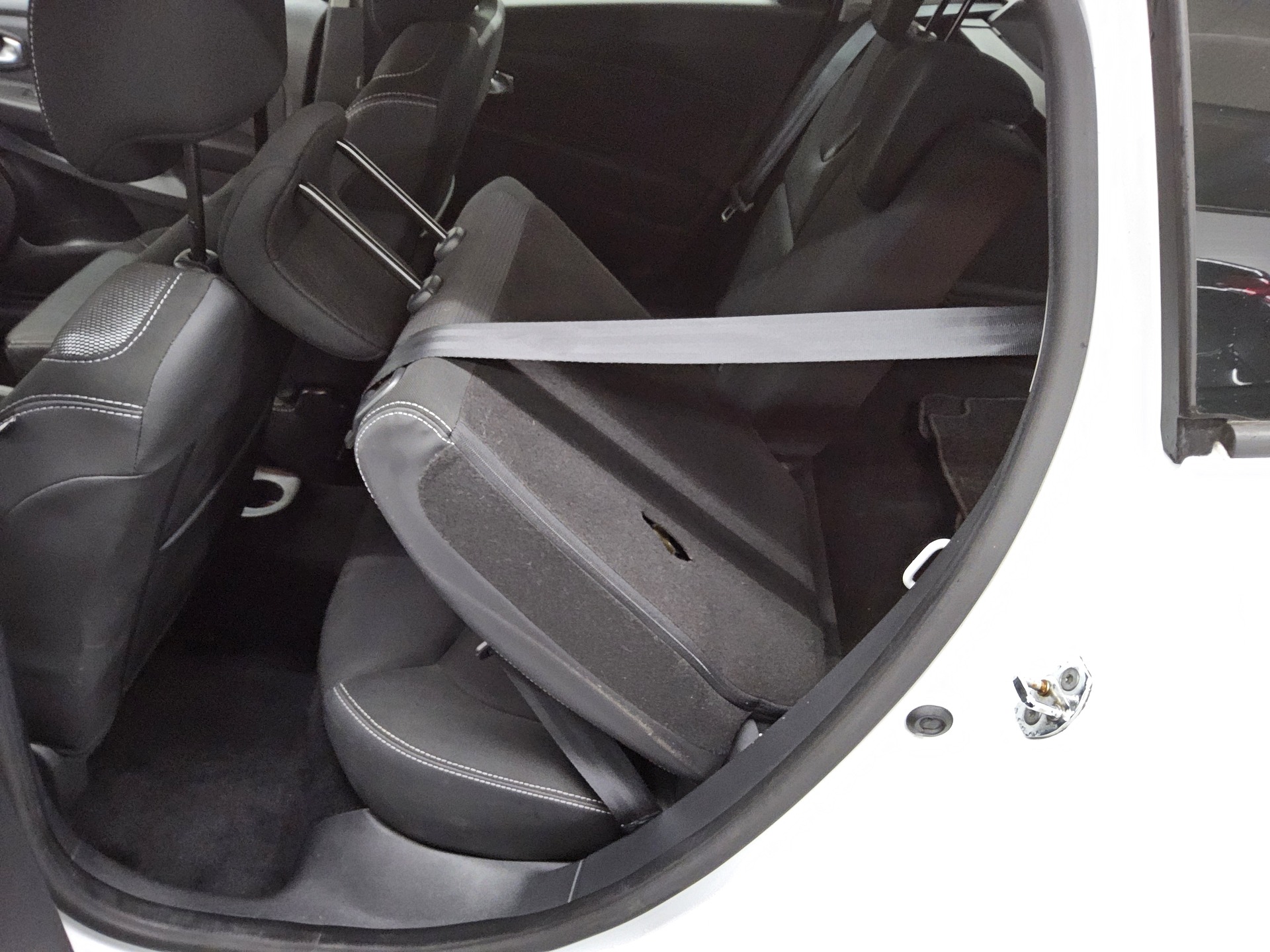 Renault Clio Grandtour 0.9 TCe Navi DAB Klima 12