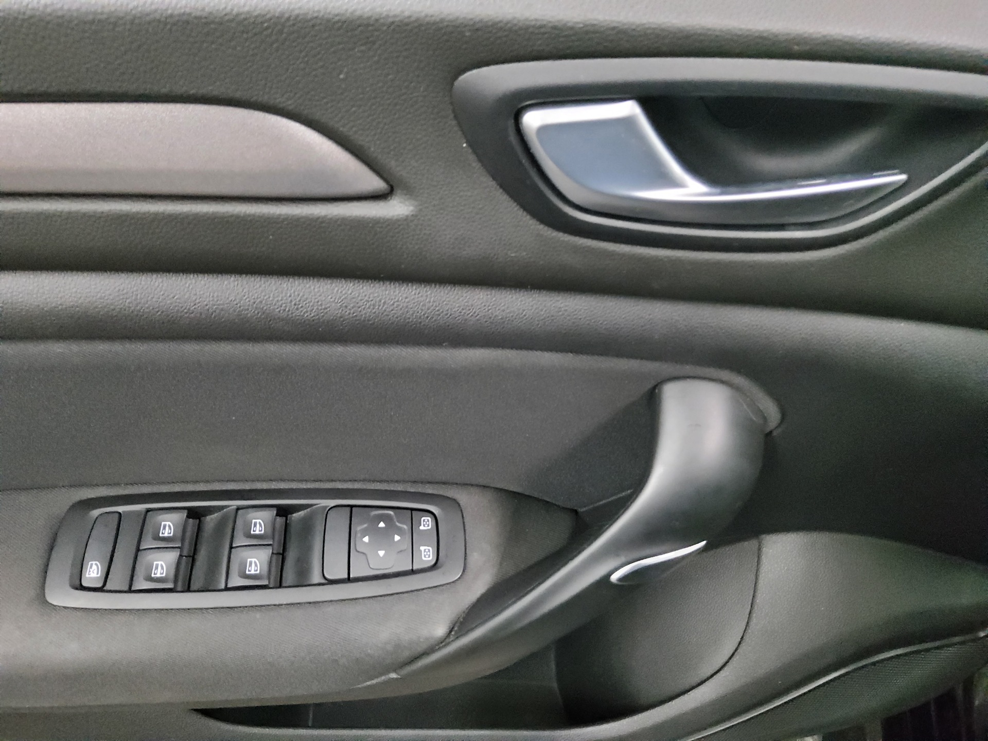 Renault Megane Grandtour 1.5 BLUE dCi Navi AHK LED DAB 9