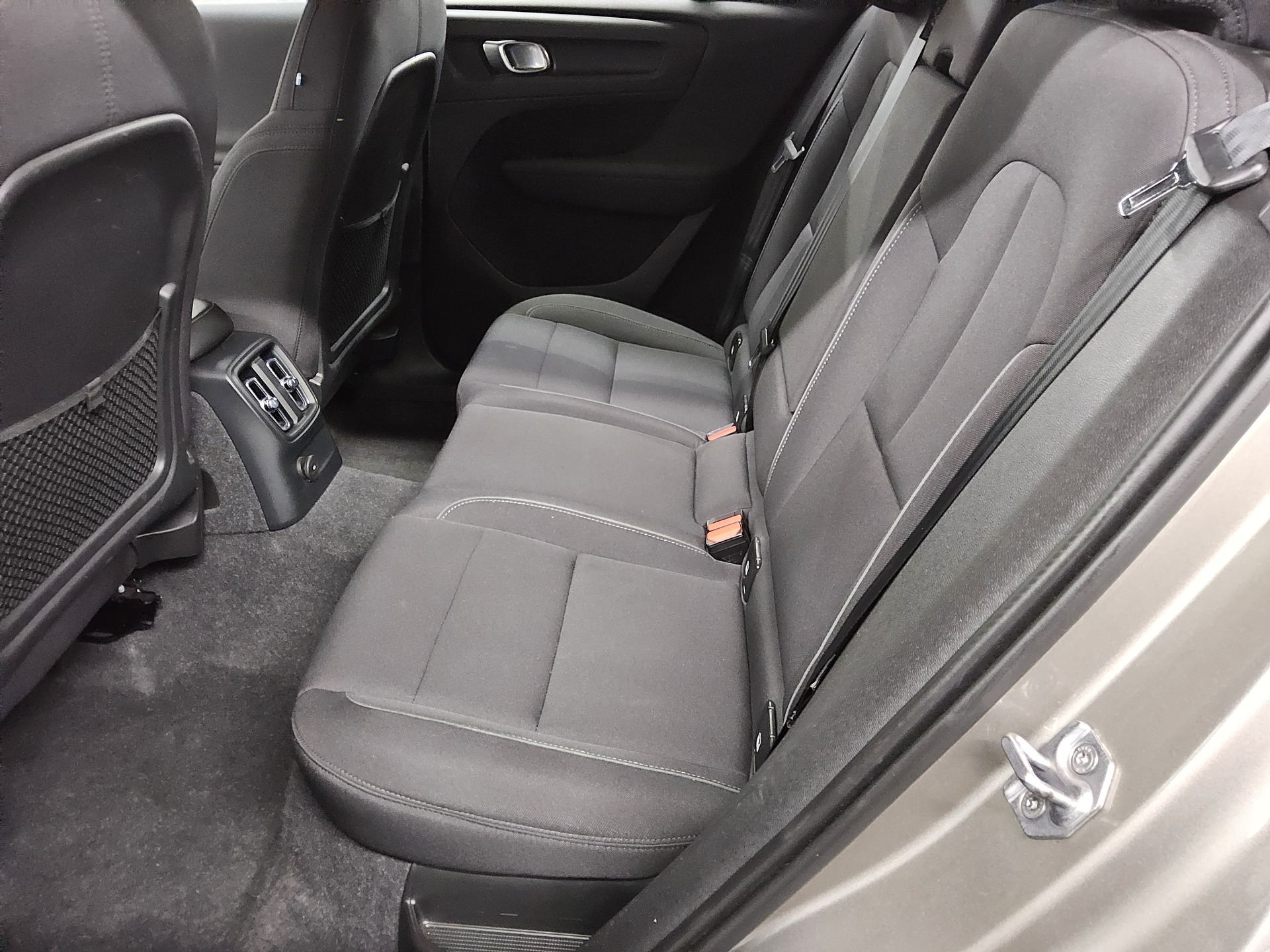 Volvo XC40 T5 Inscription Navi LED AHK ACC 13