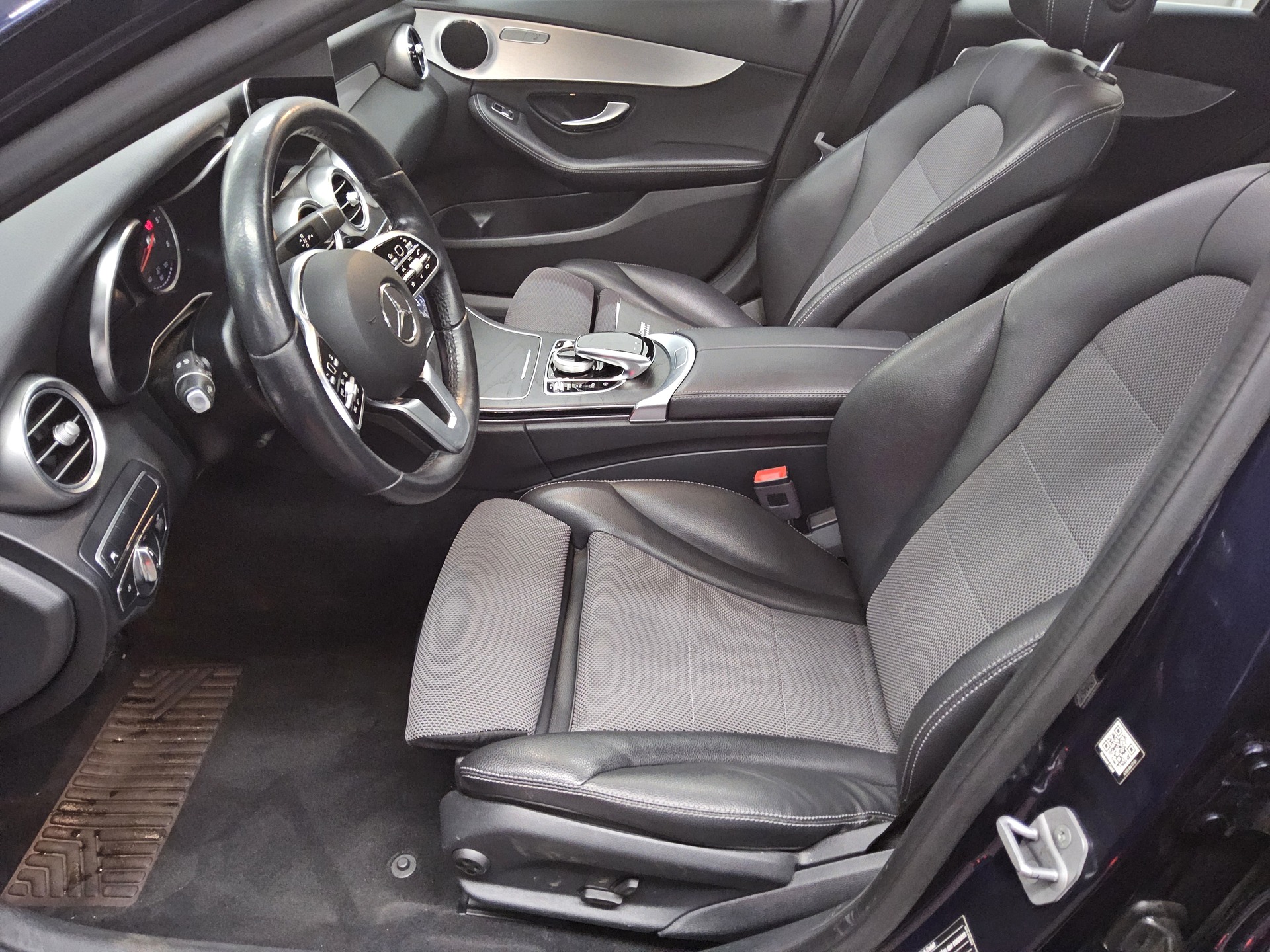 Mercedes-Benz C 220 T d Avantgarde Navi Panorama LED Sound 8